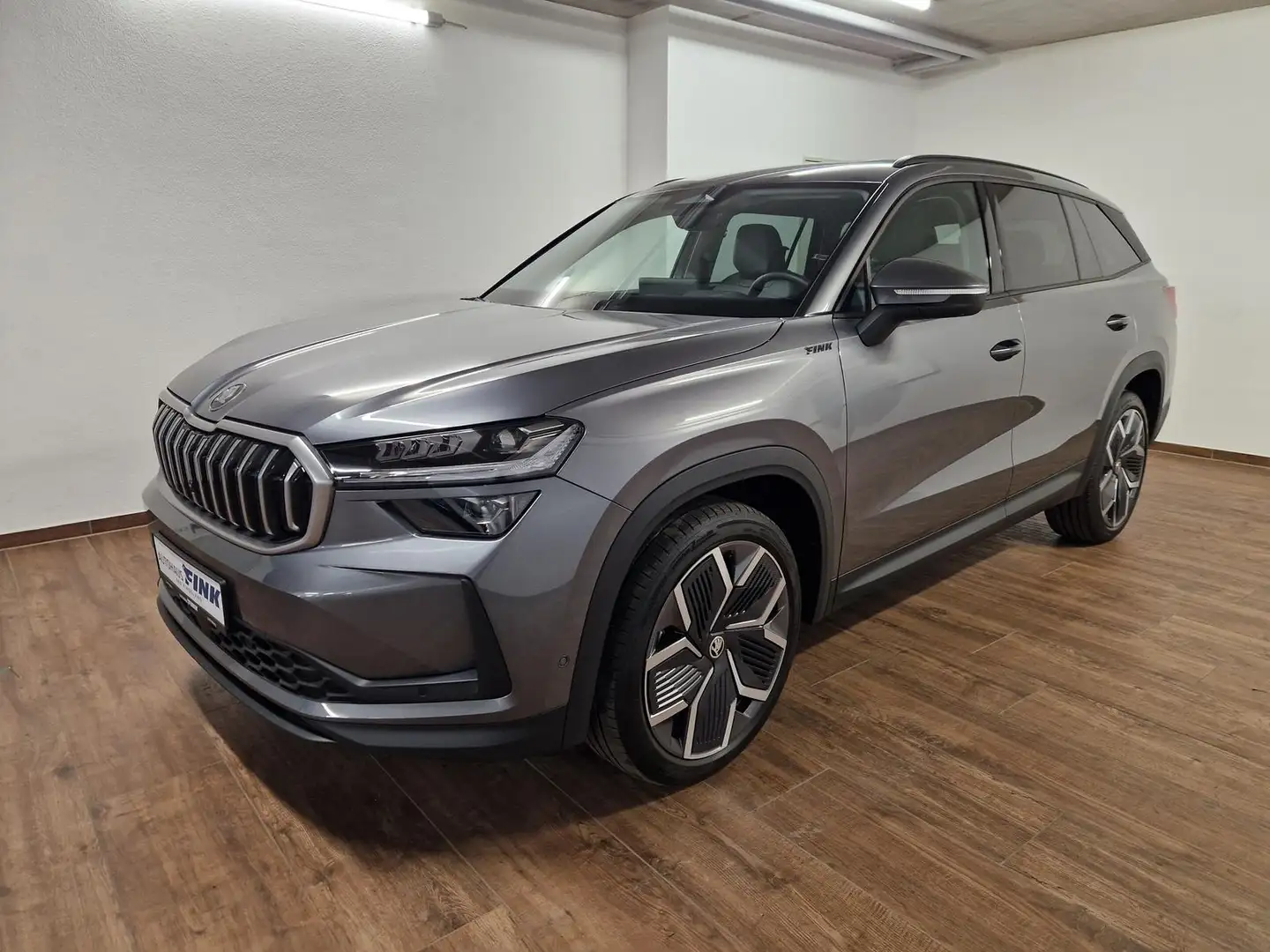 Skoda Kodiaq 2.0 TDI 142kW 4x4 Selection Sport AHK PANO Grijs - 1