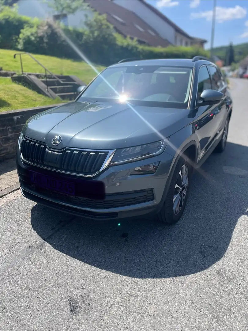 Skoda Kodiaq Drive 125 mit Restgarantie 9 Monate Grau - 1