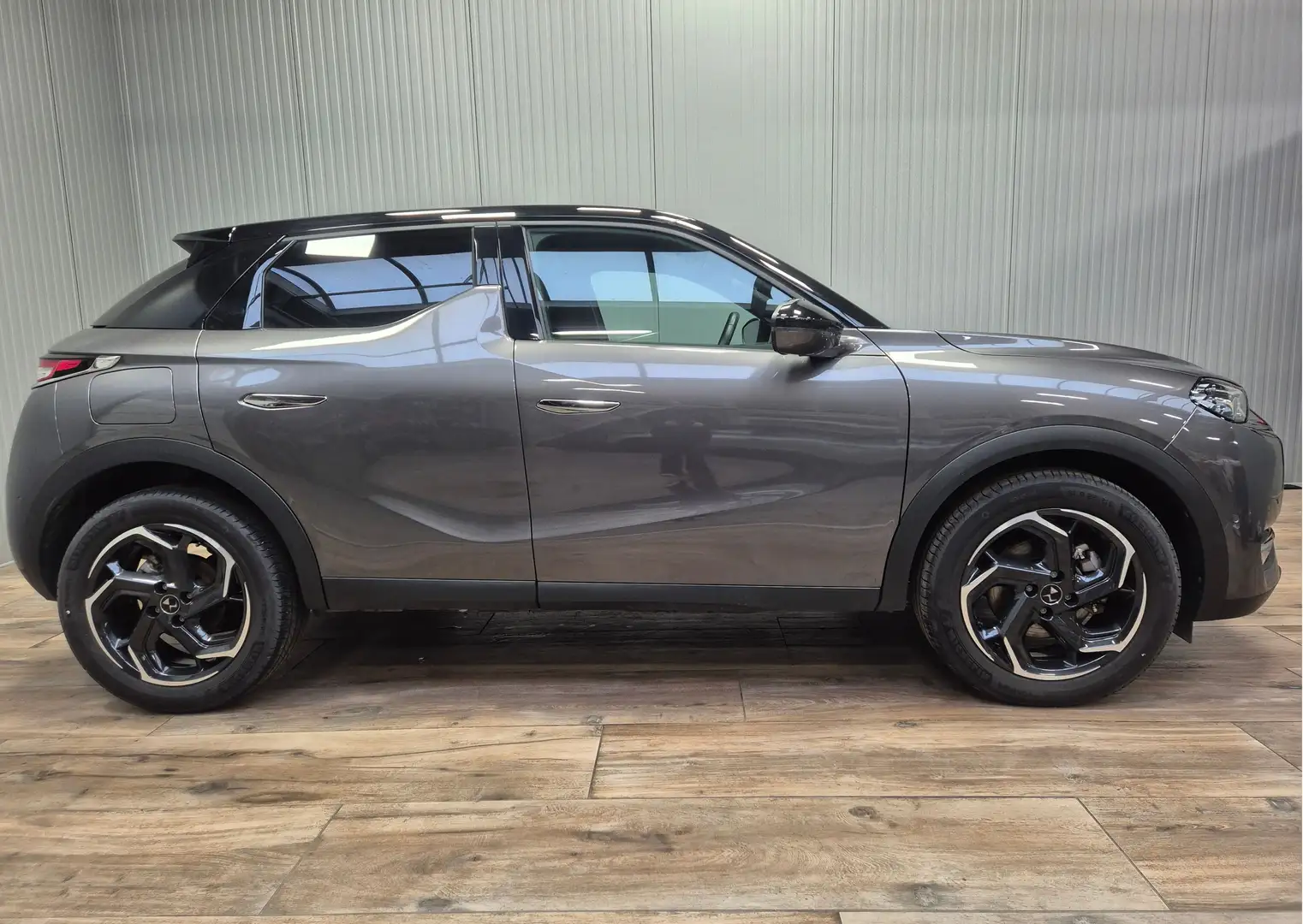DS Automobiles DS 3 Crossback 1.2PureTech 155pk Exclusive automaat Gris - 2