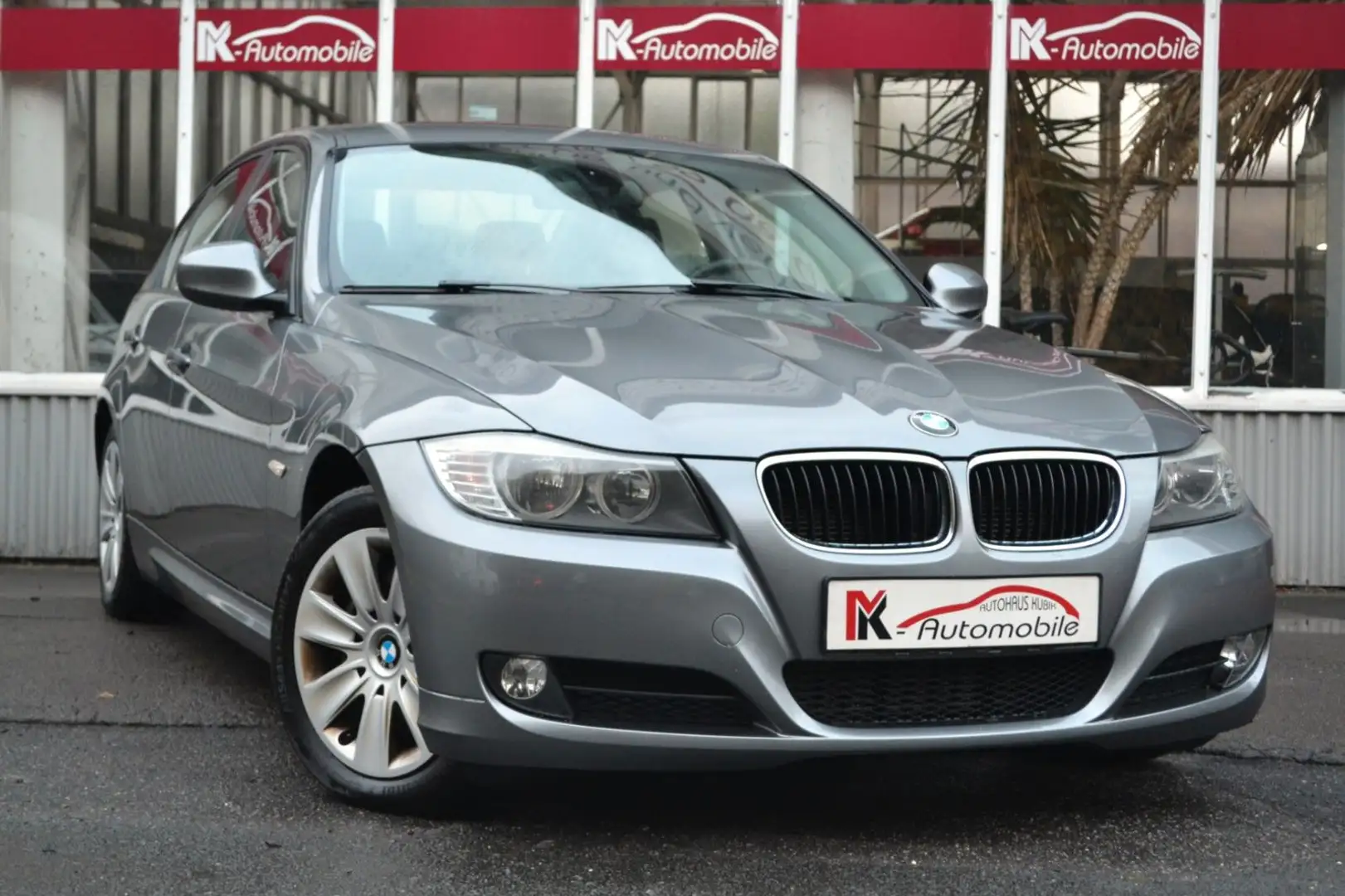 BMW 318 d/2.Hd/Klimaautom./Comfort-Paket Gris - 1