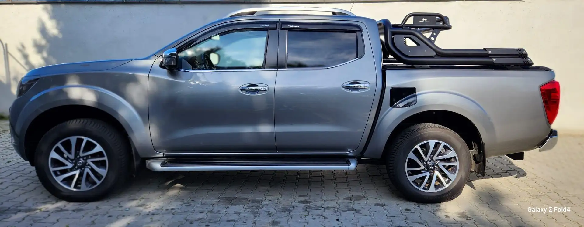 Nissan NP300 NP300 Navara DC Visia Plateado - 1