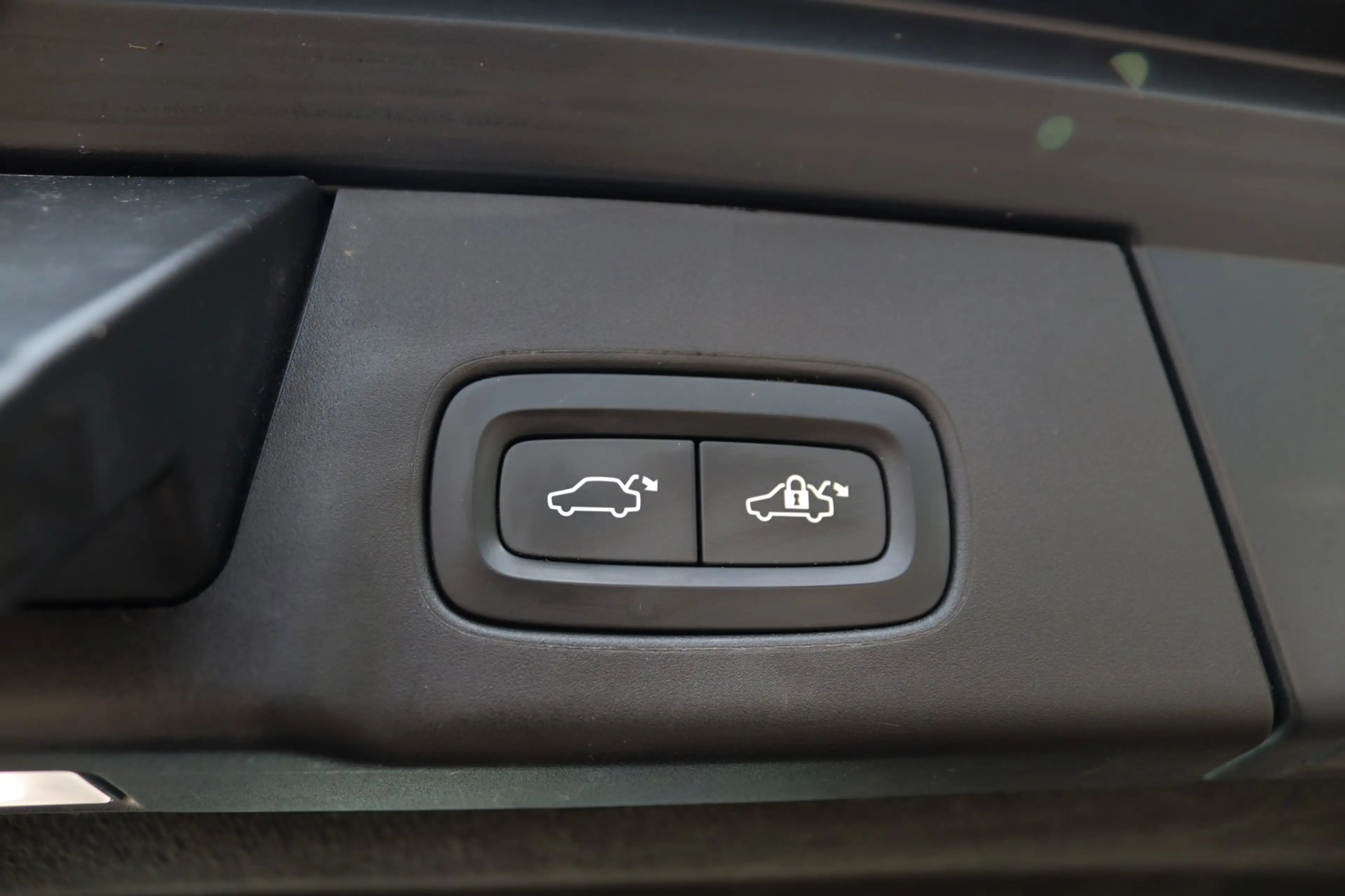 Volvo V90 2.0 T6 AWD NAP BTW DEALER OH 1E EIGENAAR LEDER ACC — photo 11