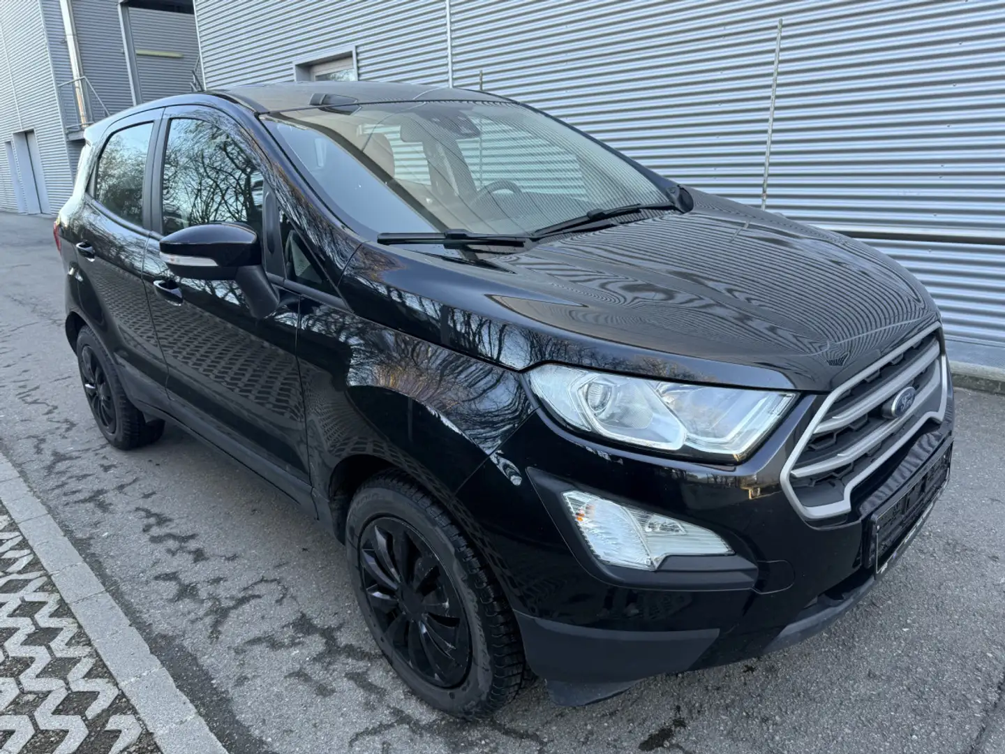 Ford EcoSport 1.0 Essence 100 crna - 1