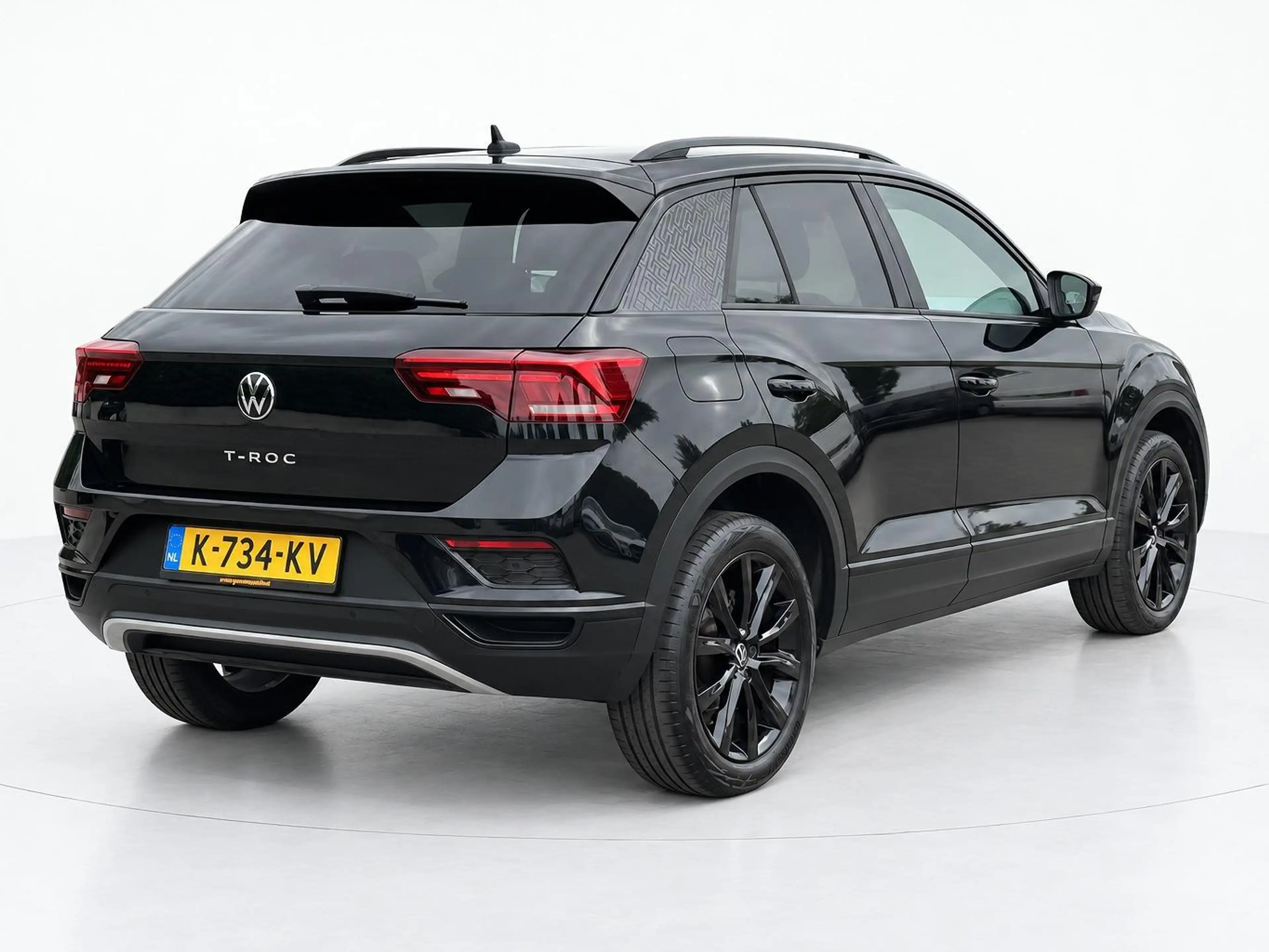 Volkswagen T-Roc 1.5 TSI SPORT ADAP CRUISE CAMERA DIGIDASH — photo 19