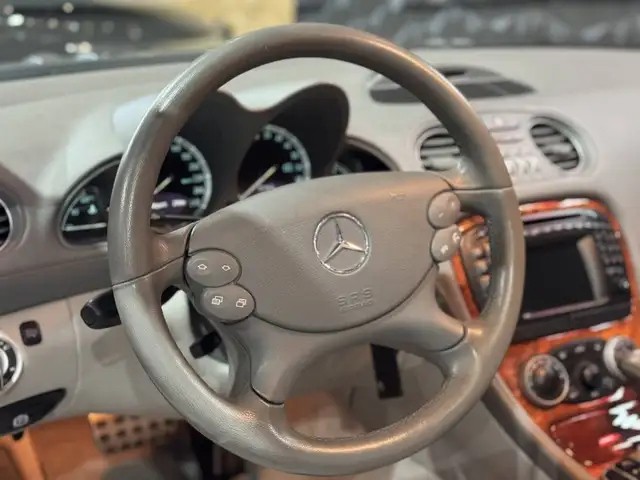 Mercedes-Benz SL view 14
