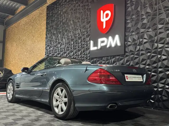 Mercedes-Benz SL view 6