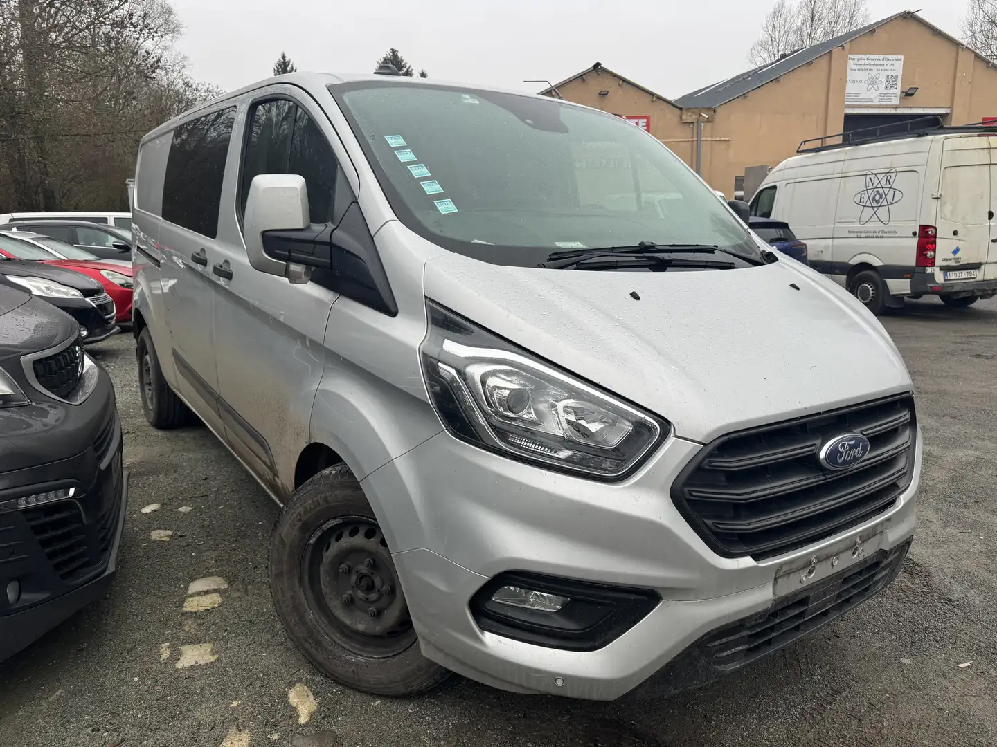 Ford Transit Custom 2.0 TDCi Trend Double Cabin Gris - 2