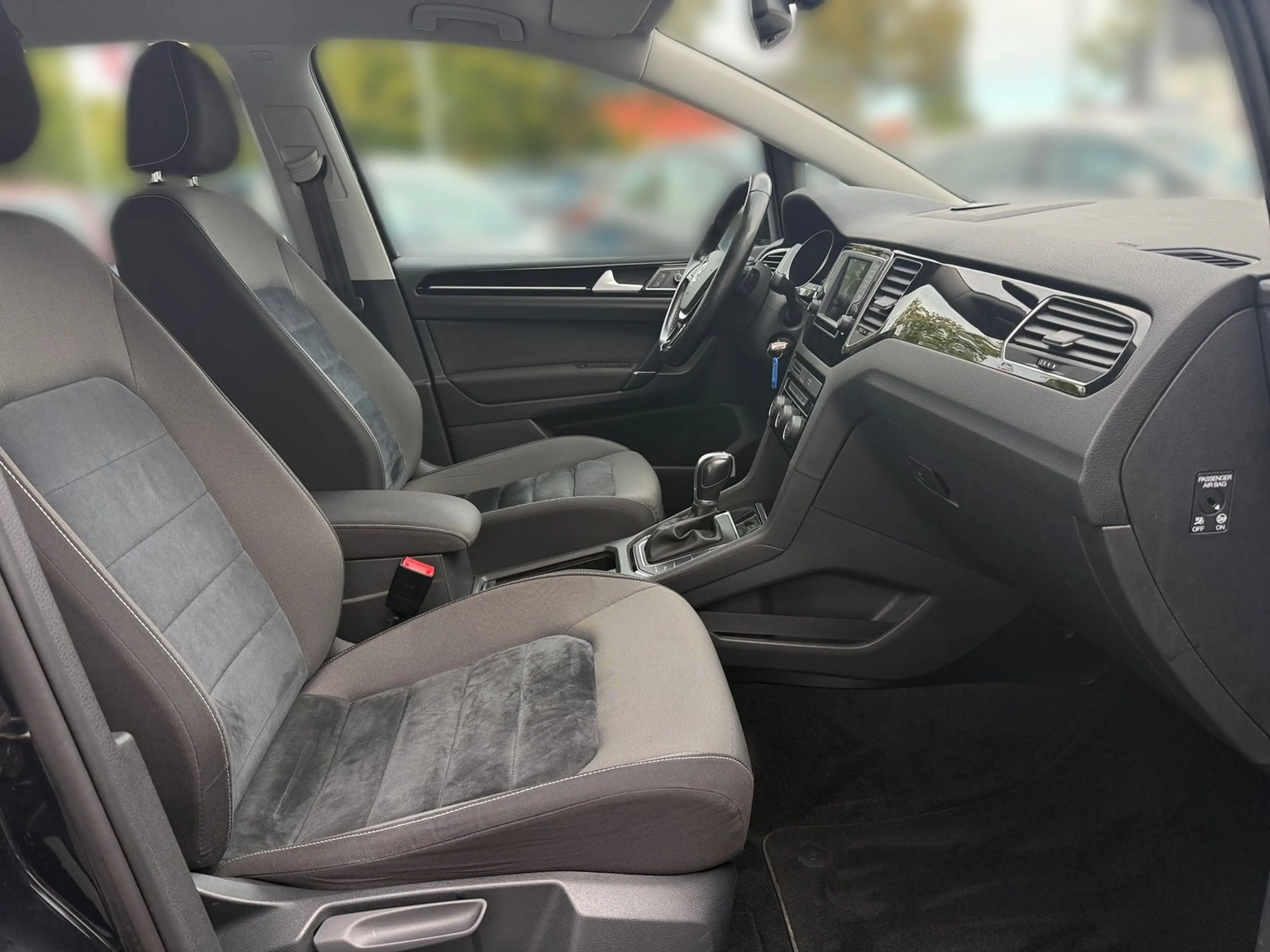 Volkswagen Golf Sportsvan VII 1.4 16V TSI Highline Bi-Xenon — photo 15