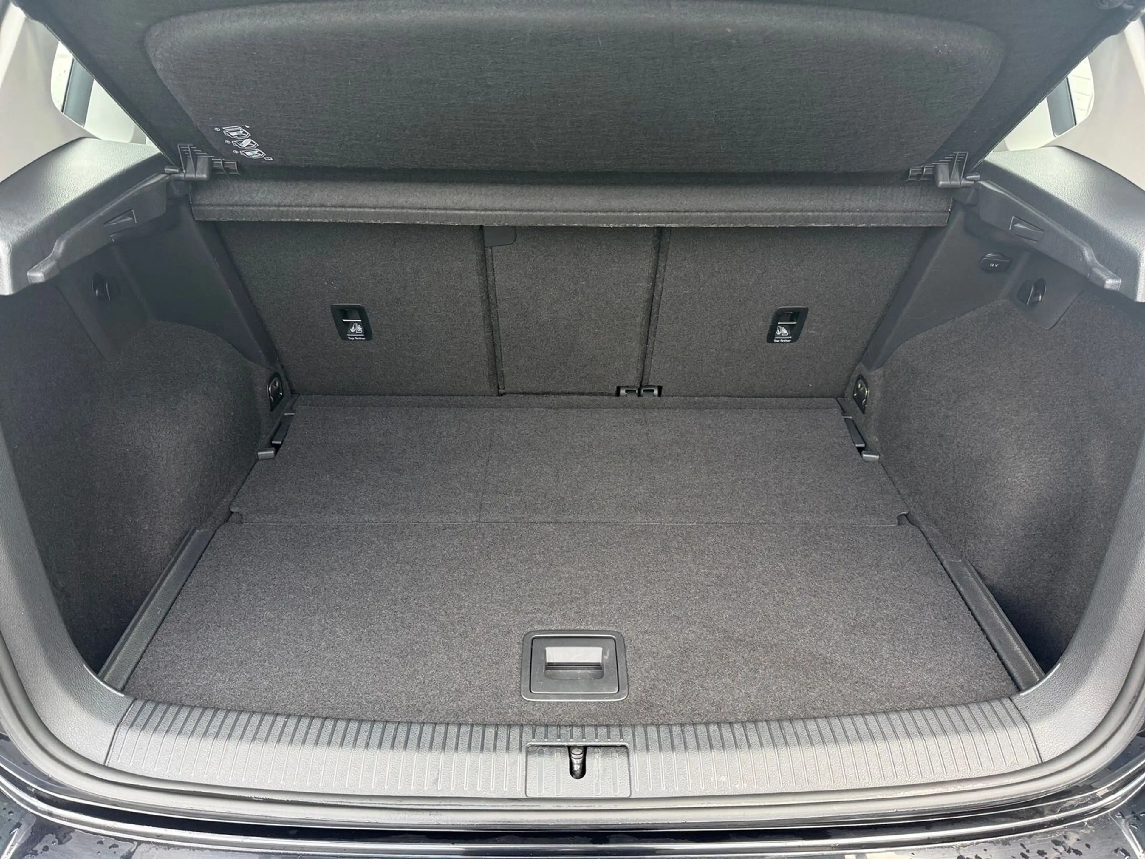 Volkswagen Golf Sportsvan VII 1.4 16V TSI Highline Bi-Xenon — photo 9