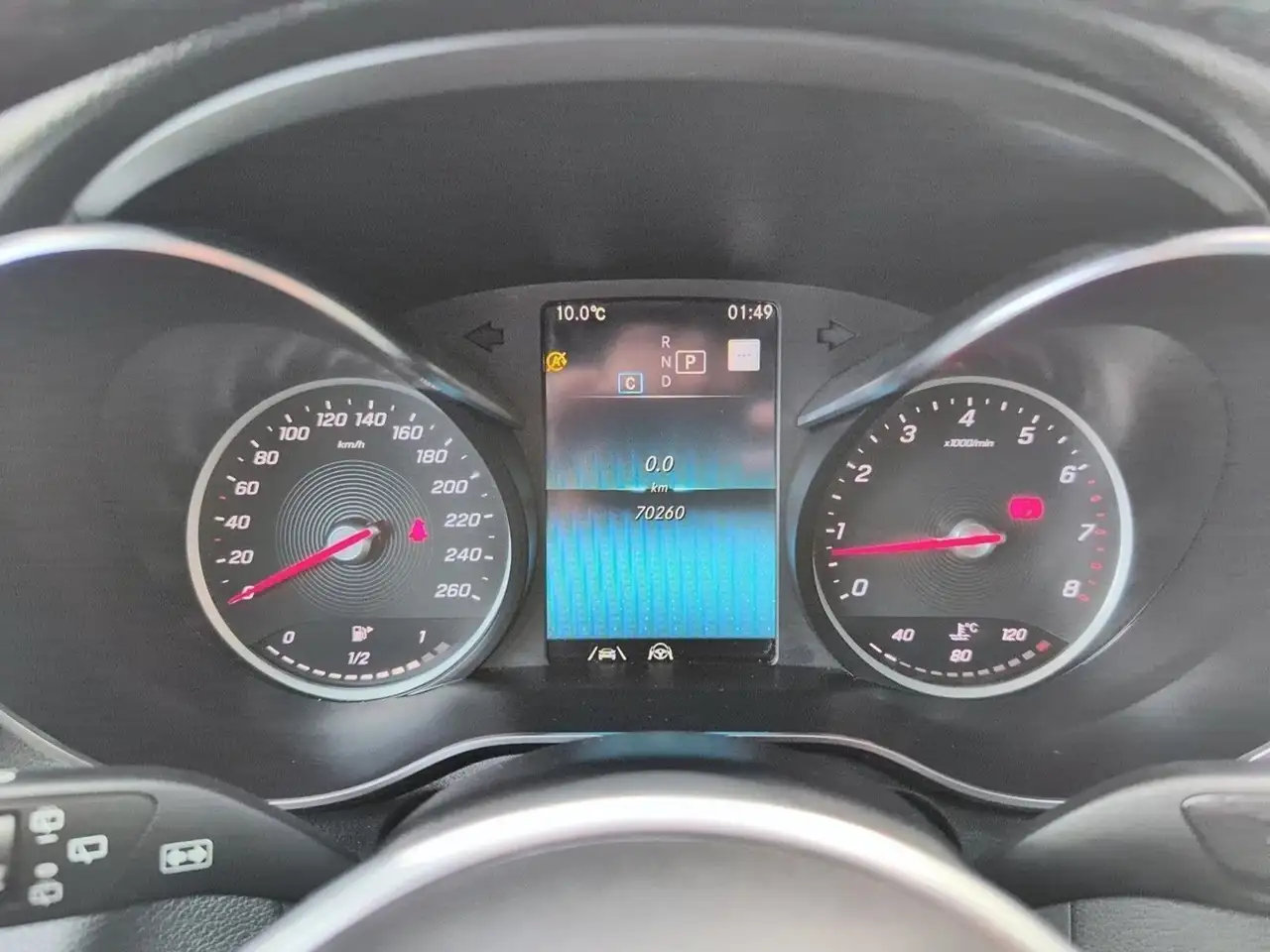Mercedes-Benz GLC снимка Mercedes-Benz GLC