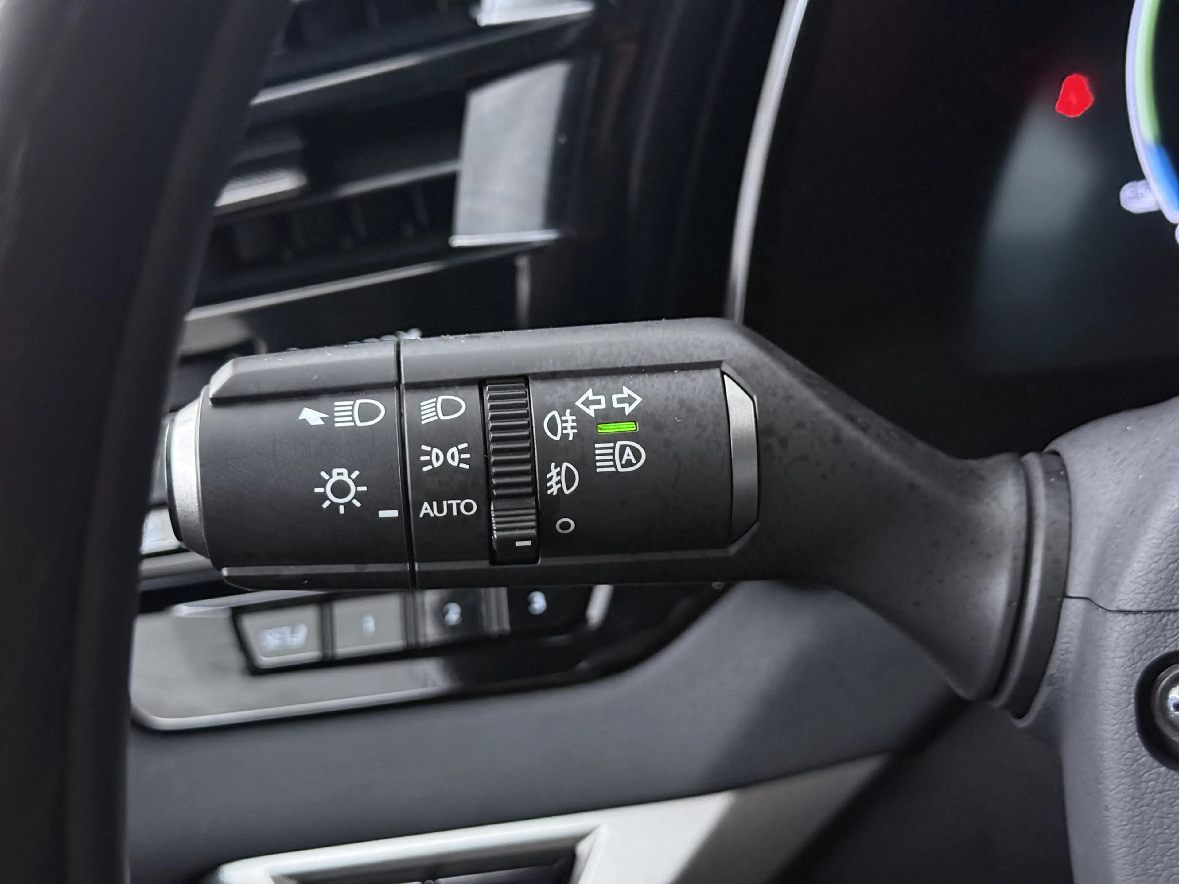 Lexus RX 450h 450h+ Plug-in Hybrid President Line | Mark Levinso — photo 9