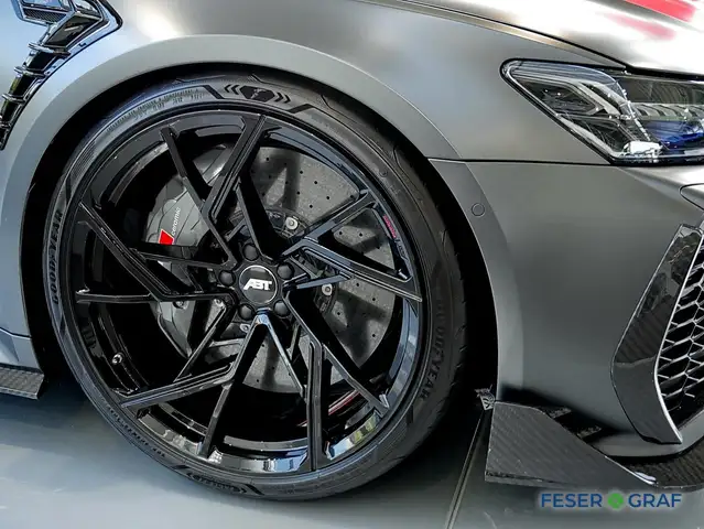 Audi RS7 view 7