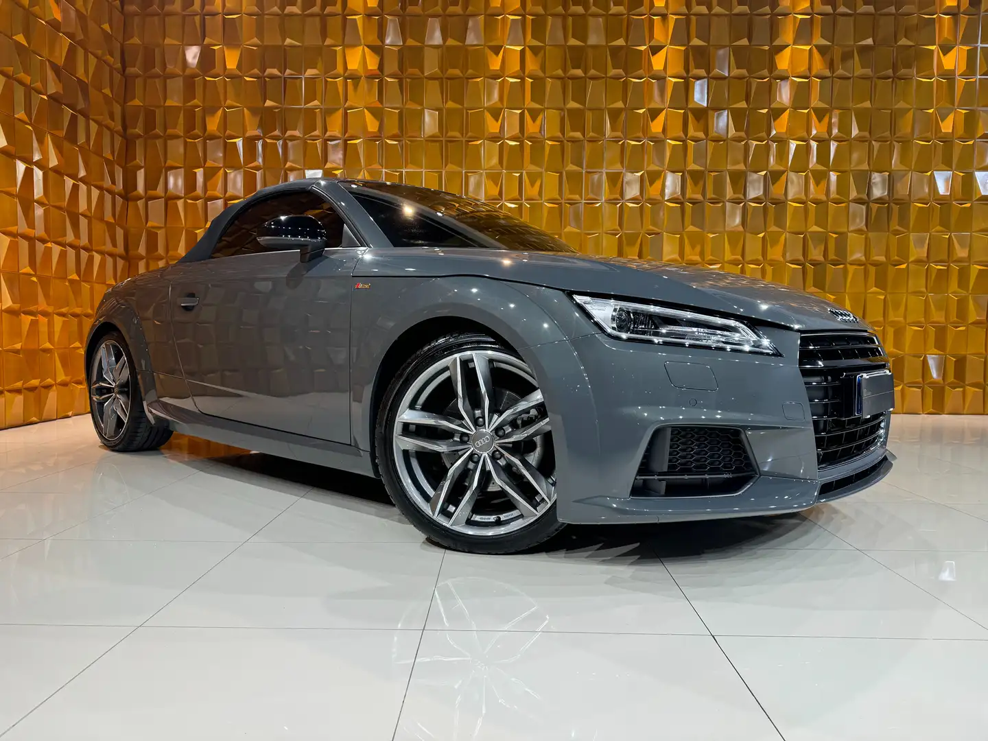Audi TT Roadster 1.8 tfsi S line s-tronic IVA ESPOSTA Grigio - 1