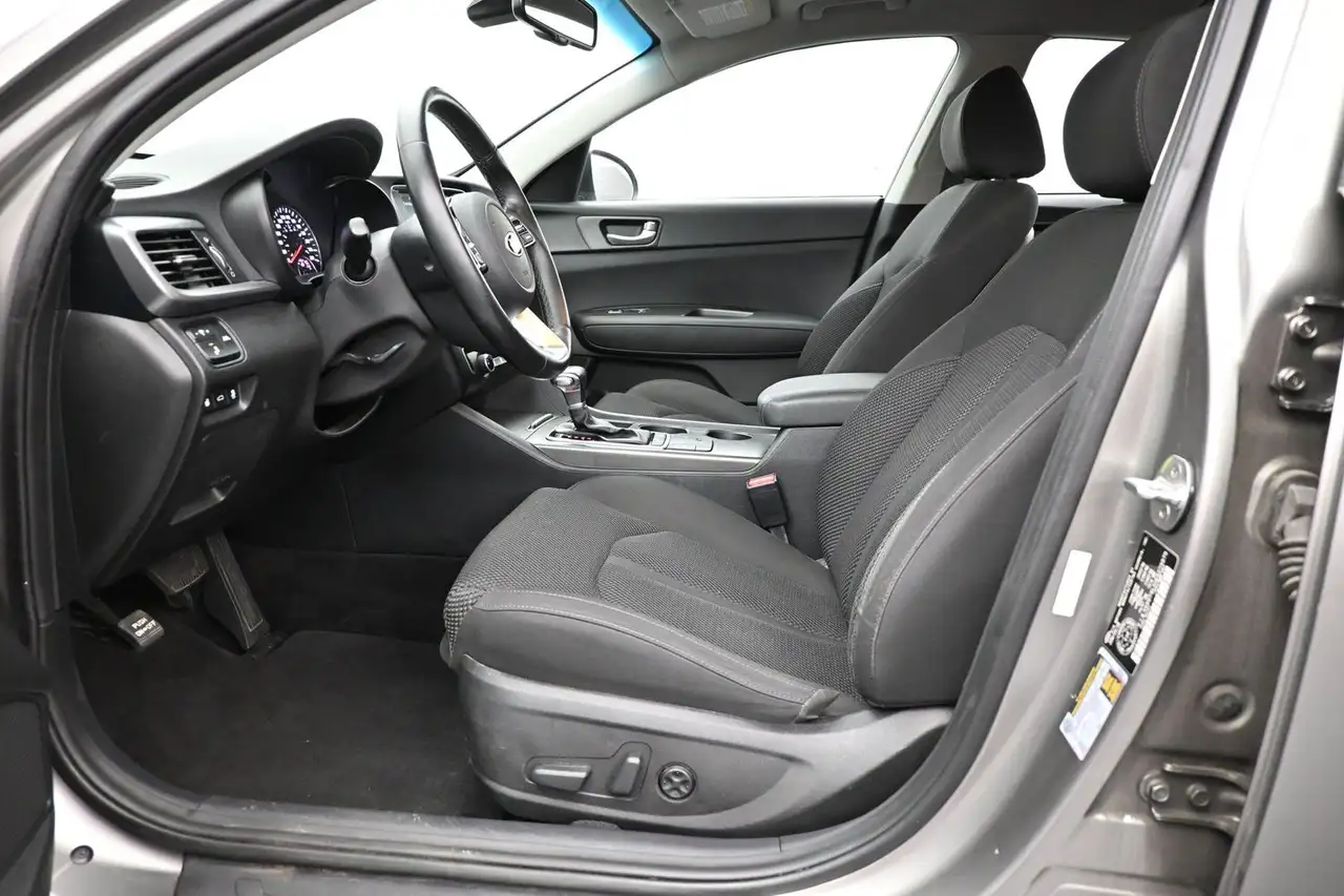 Kia Optima снимка Kia Optima