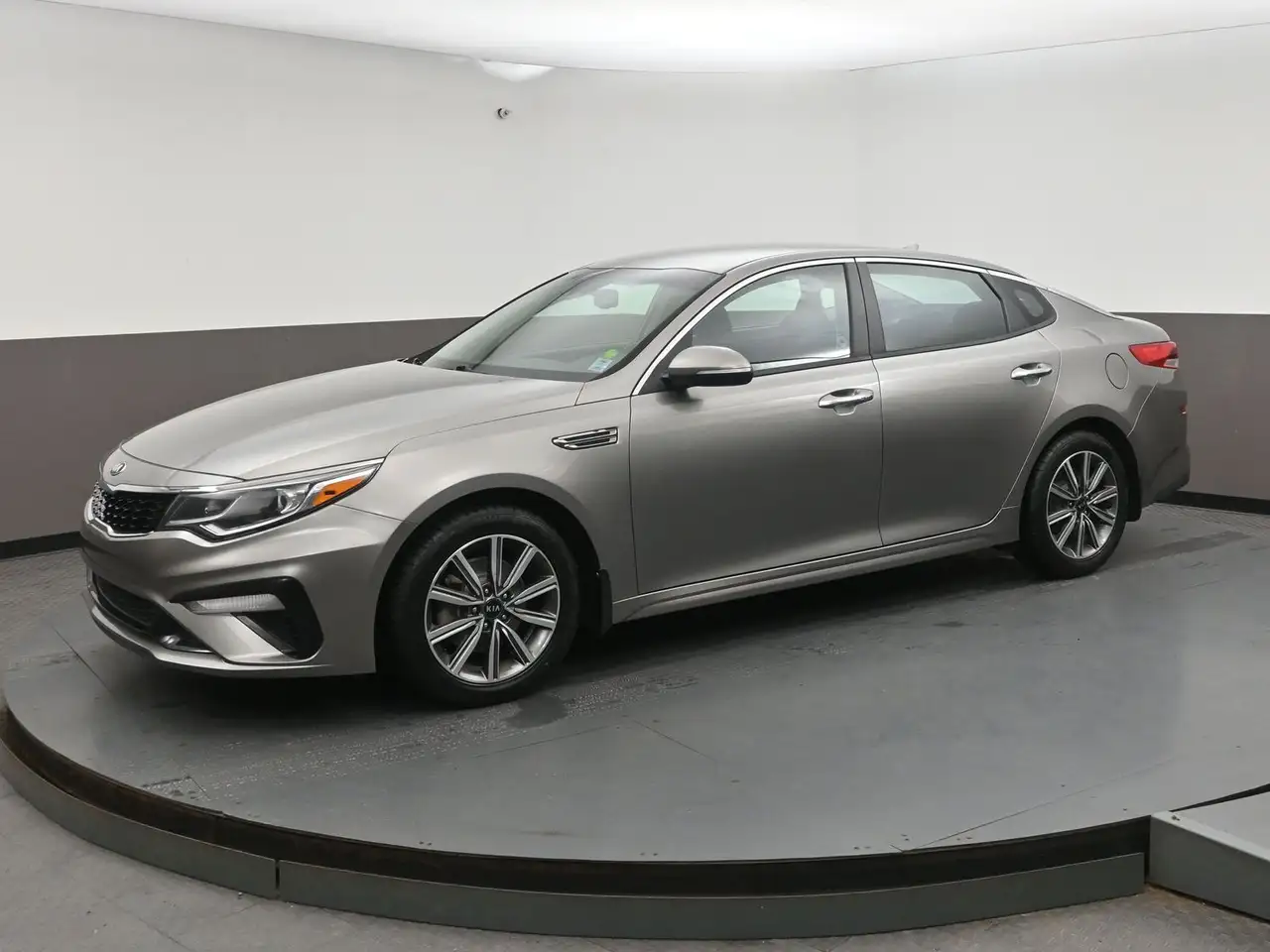 Kia Optima снимка Kia Optima