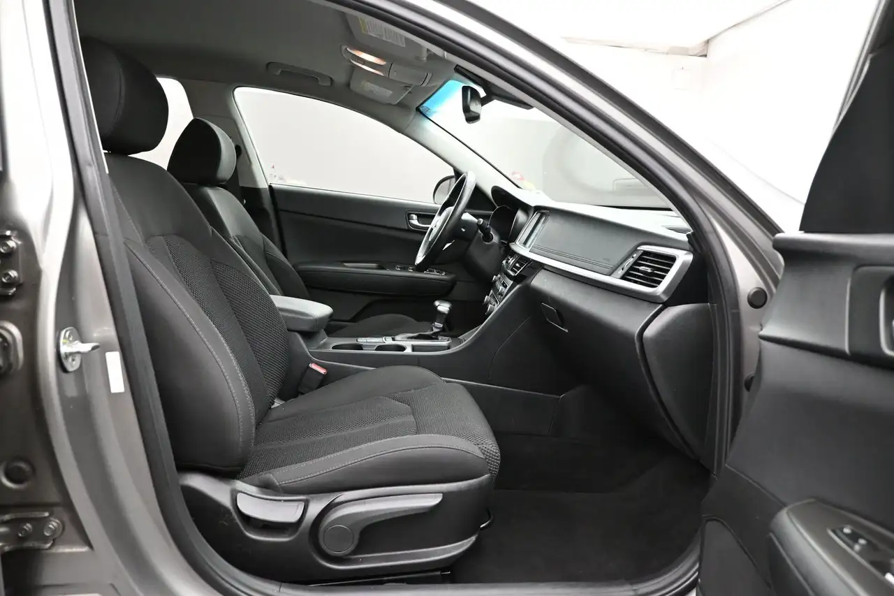 Kia Optima снимка Kia Optima