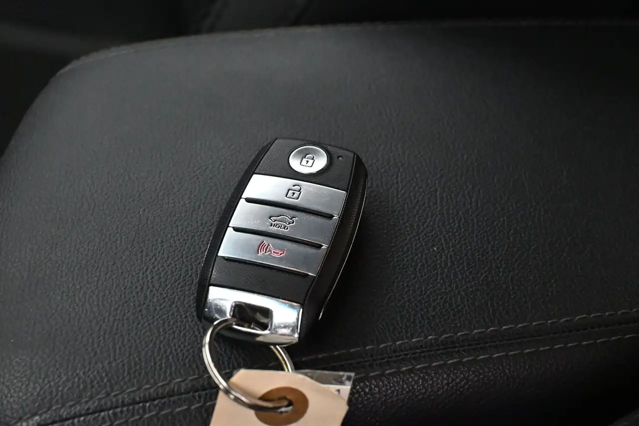 Kia Optima снимка Kia Optima