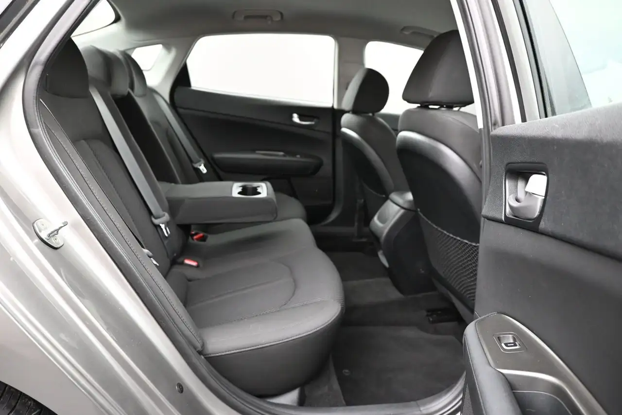 Kia Optima снимка Kia Optima