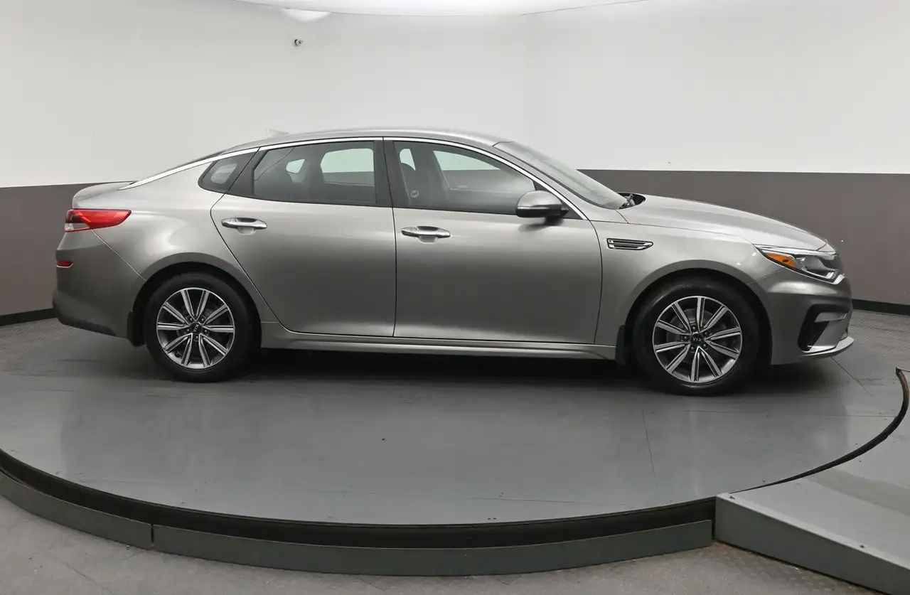 Kia Optima снимка Kia Optima