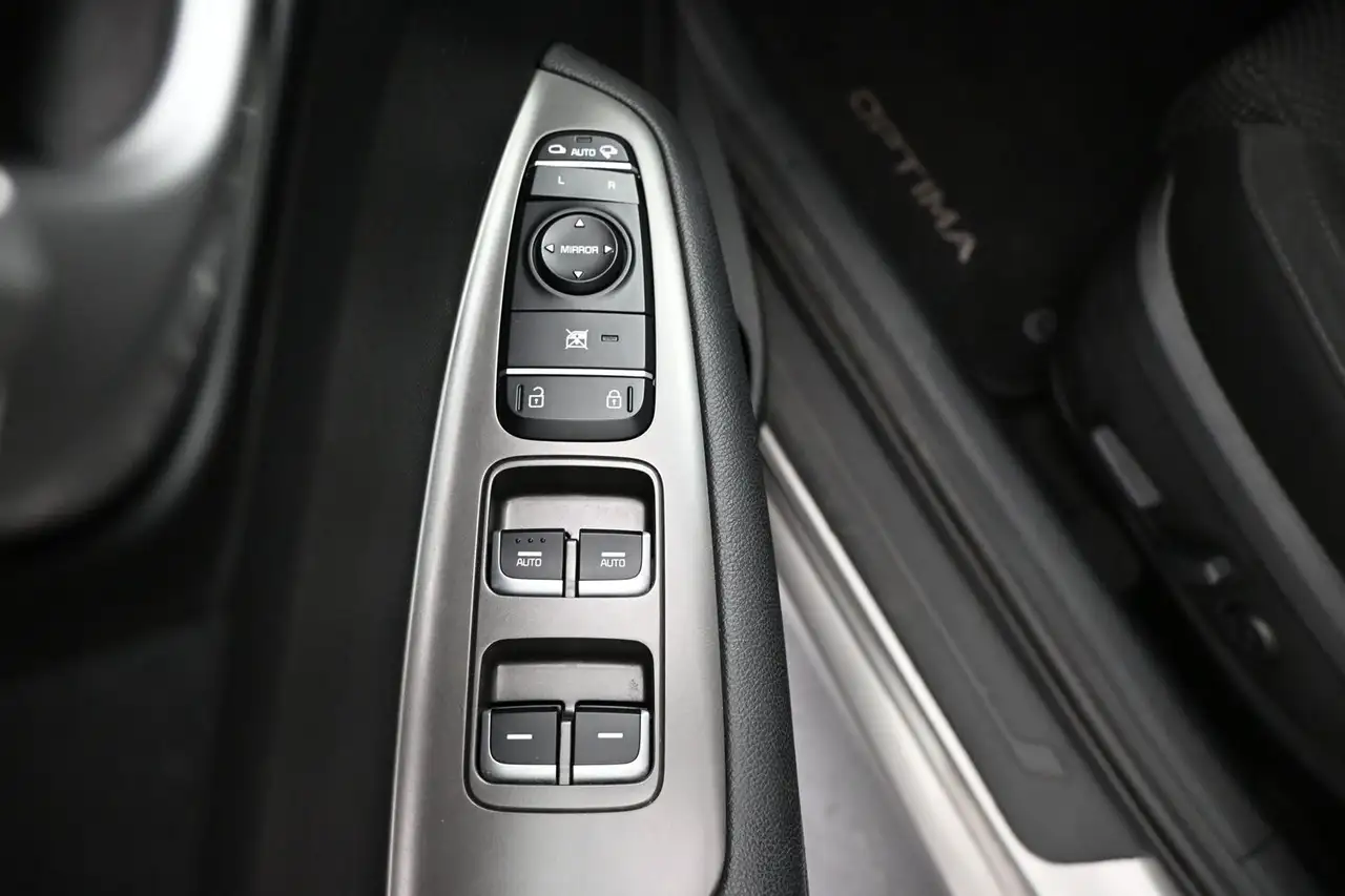 Kia Optima снимка Kia Optima