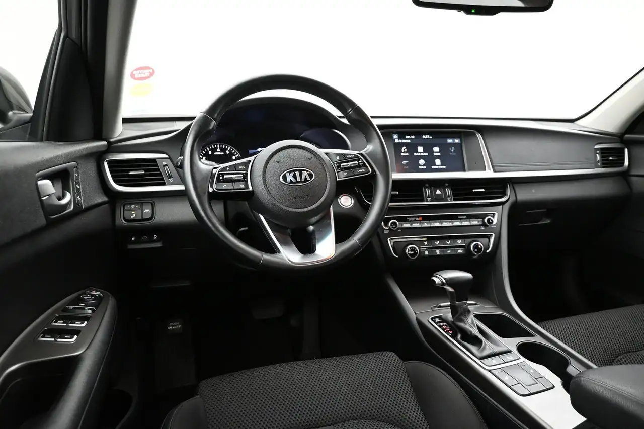 Kia Optima снимка Kia Optima