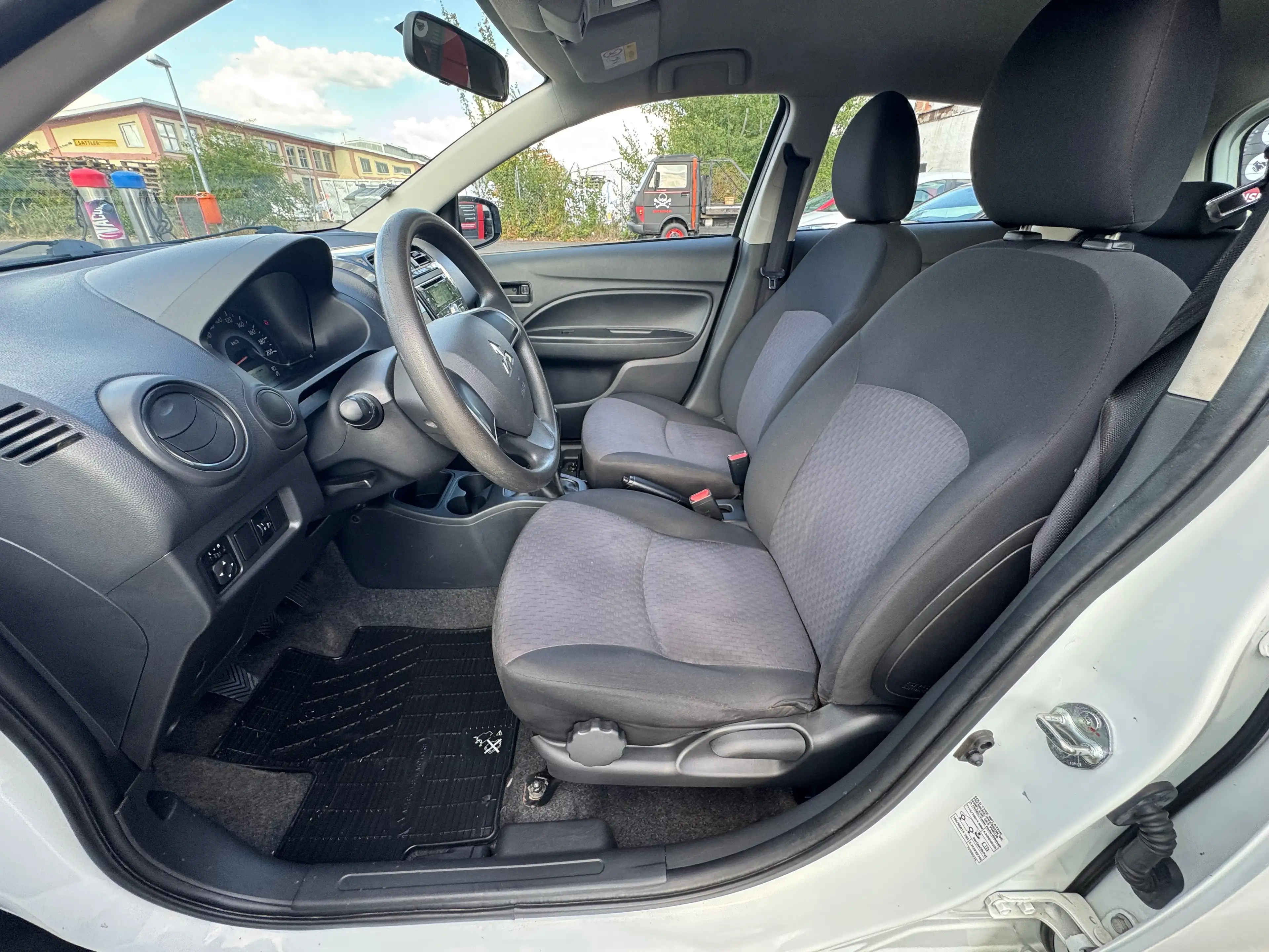 Mitsubishi Space Star Basis — photo 10