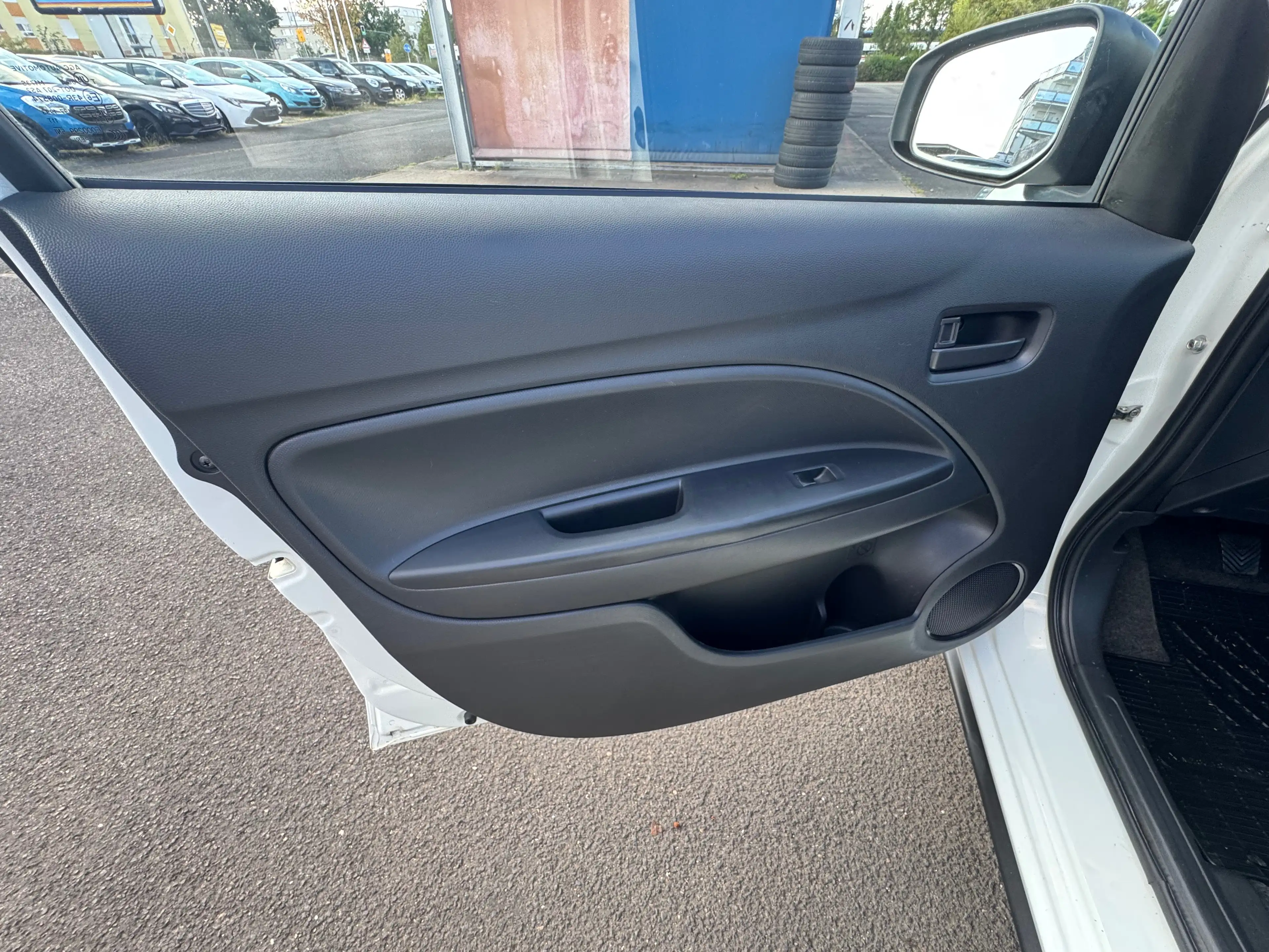 Mitsubishi Space Star Basis — photo 9