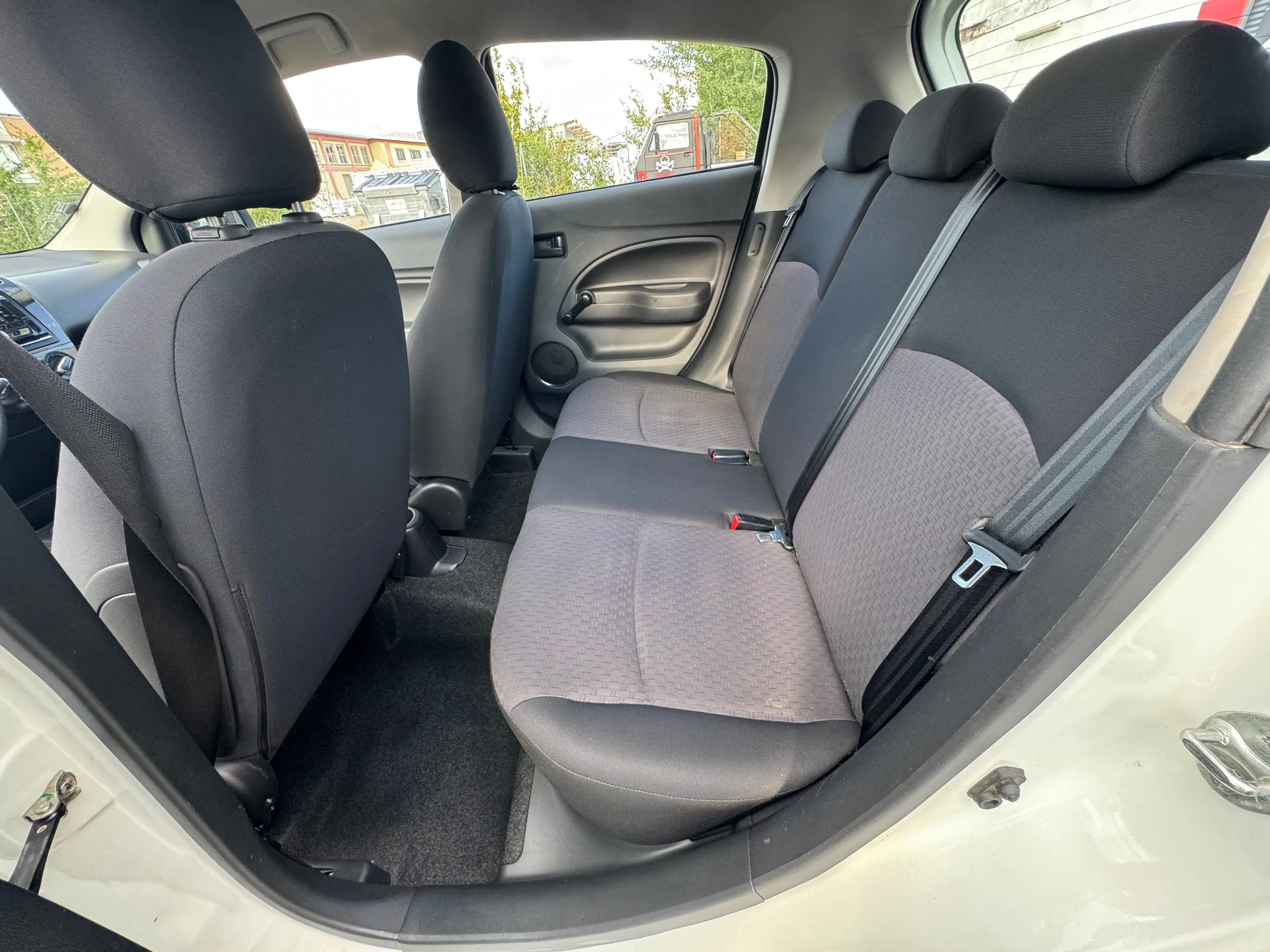 Mitsubishi Space Star Basis — photo 13