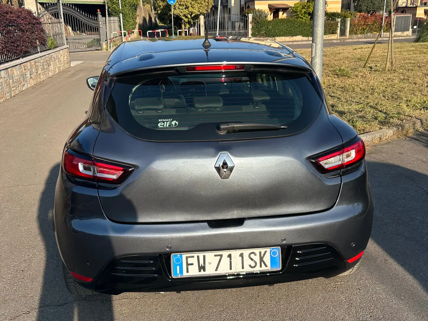 Renault Clio 1.5 dci Moschino Intens 90cv Grey - 2