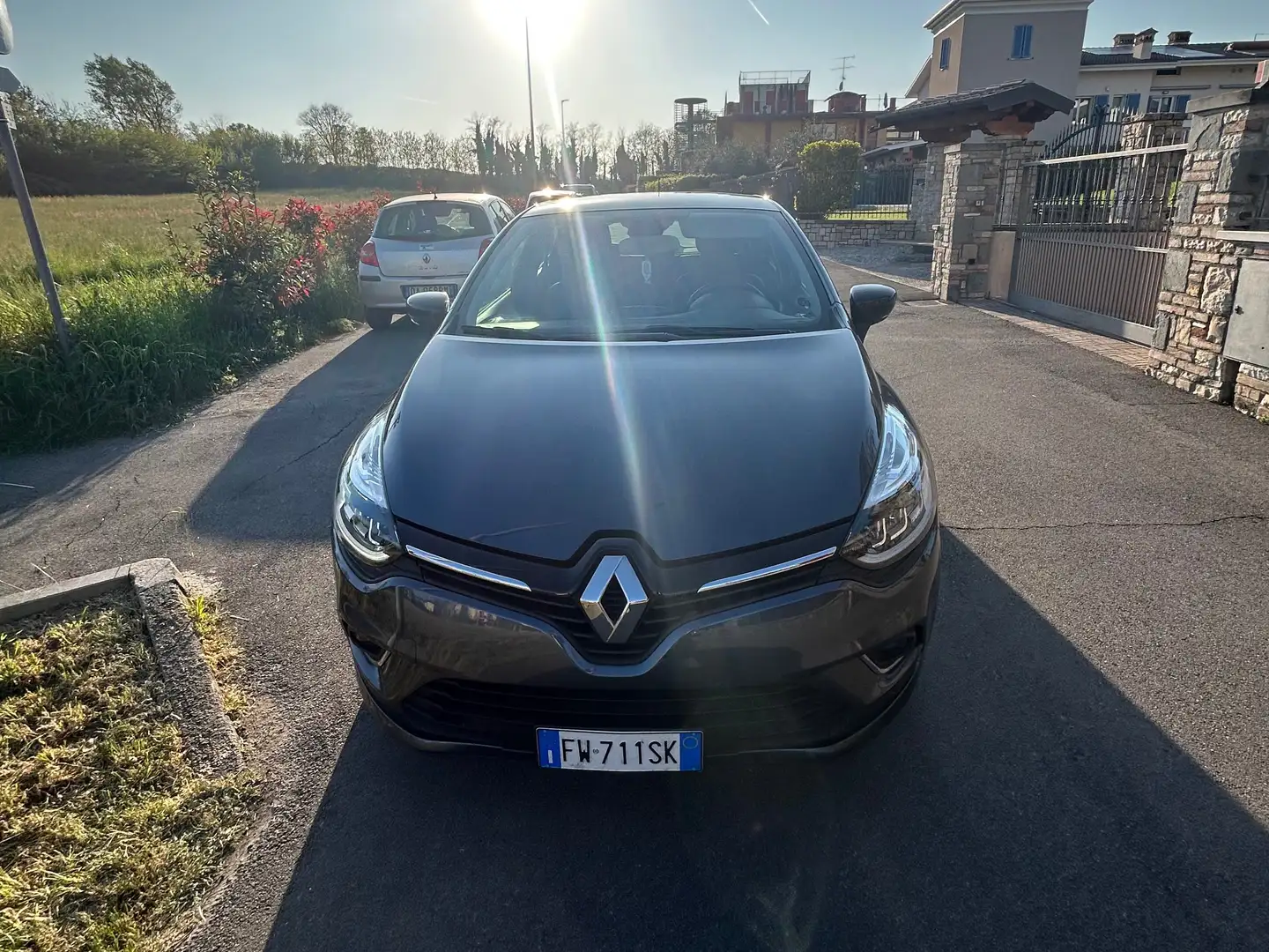 Renault Clio 1.5 dci Moschino Intens 90cv Grey - 1