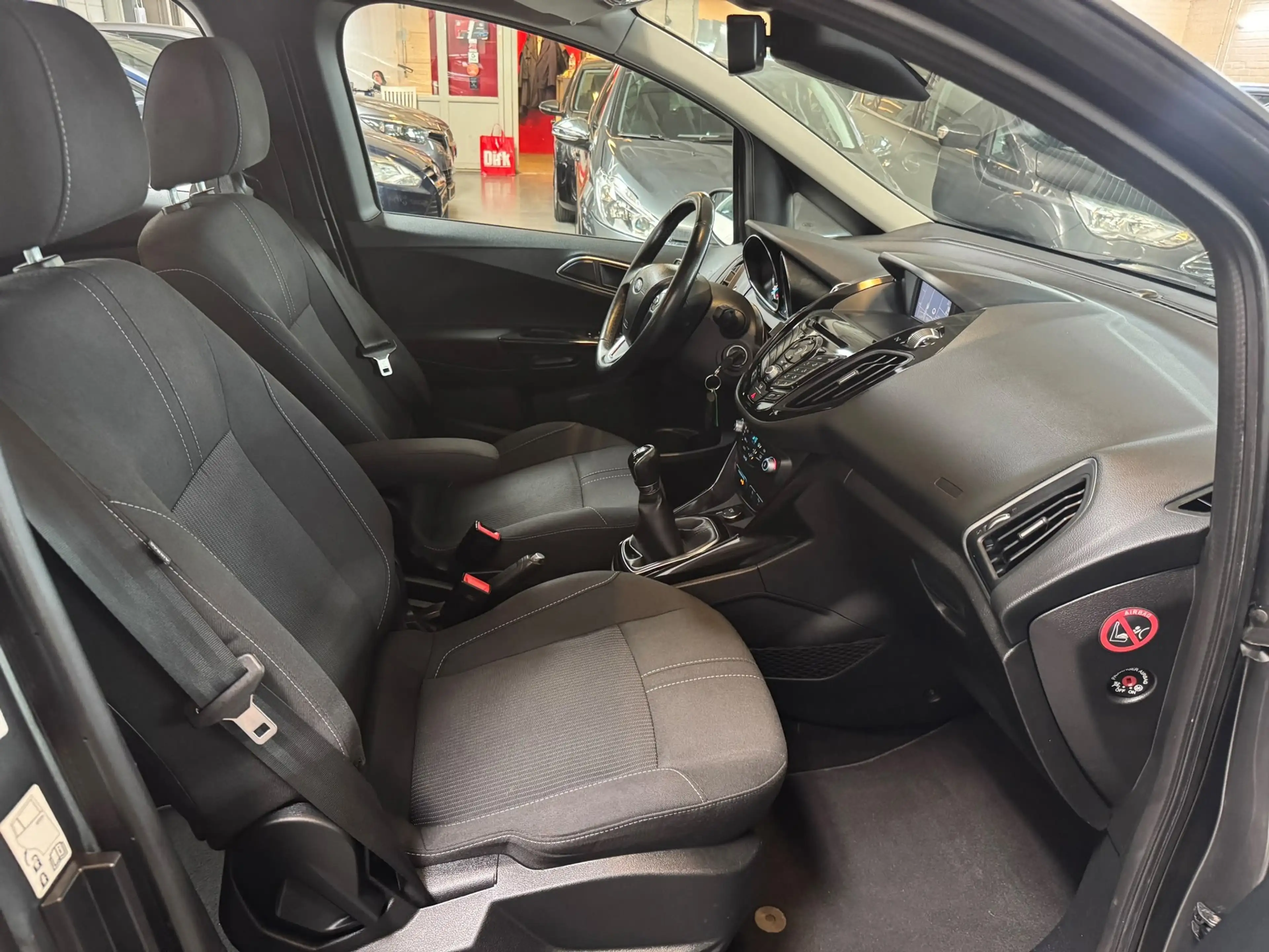 Ford B-Max 1.0 EcoBoost Titanium — photo 13