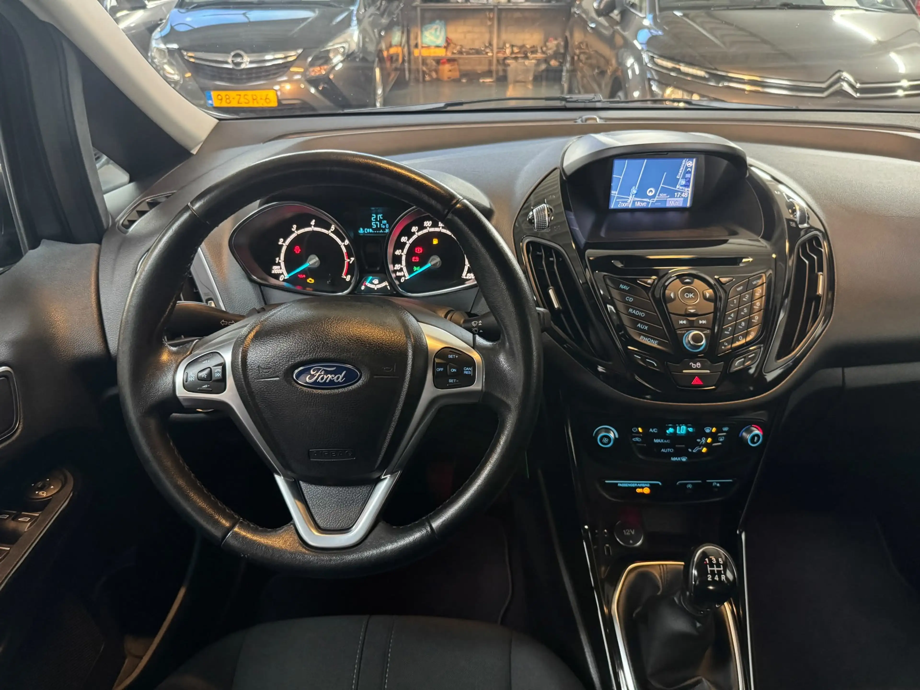 Ford B-Max 1.0 EcoBoost Titanium — photo 15