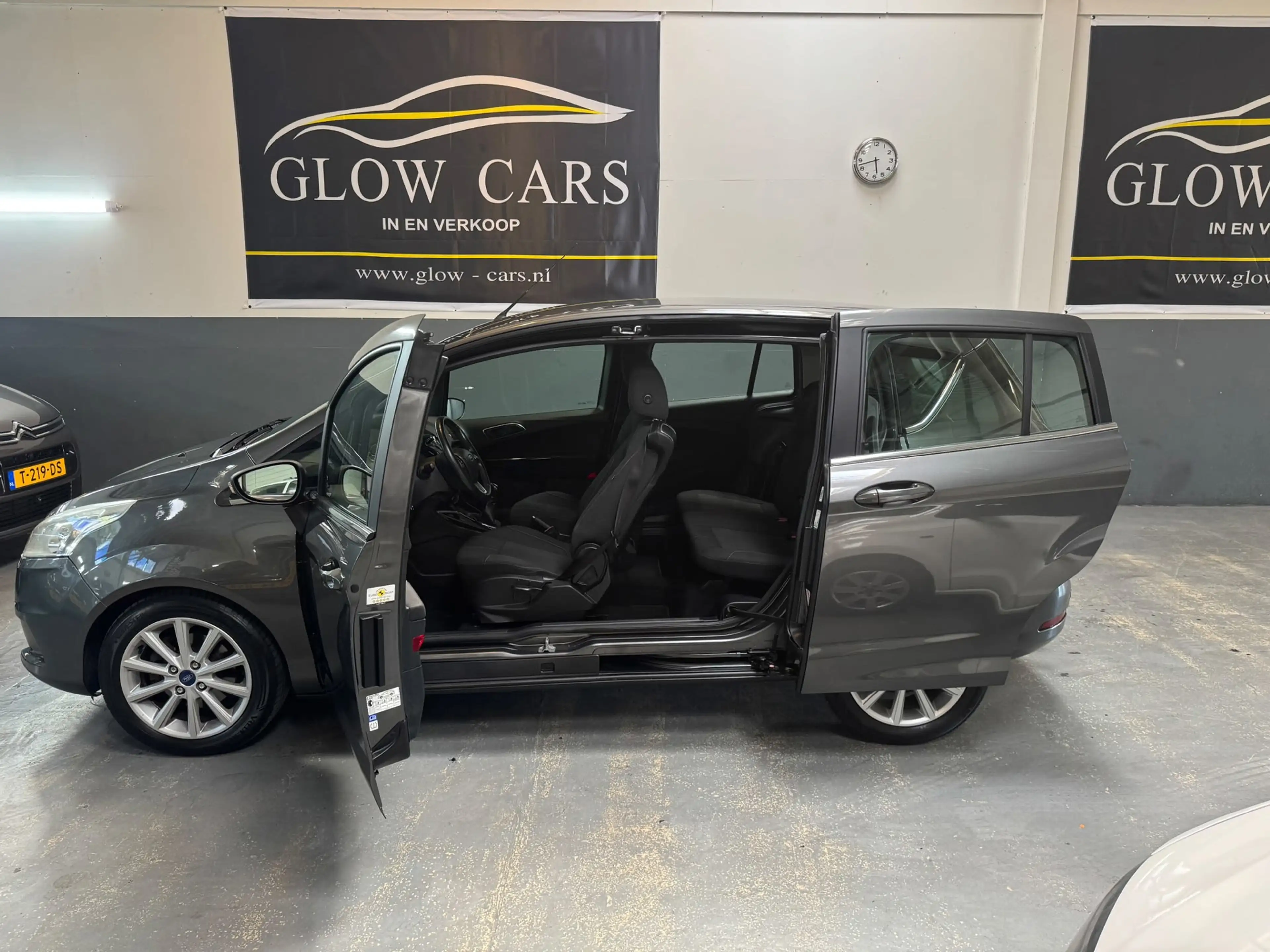 Ford B-Max 1.0 EcoBoost Titanium — photo 9