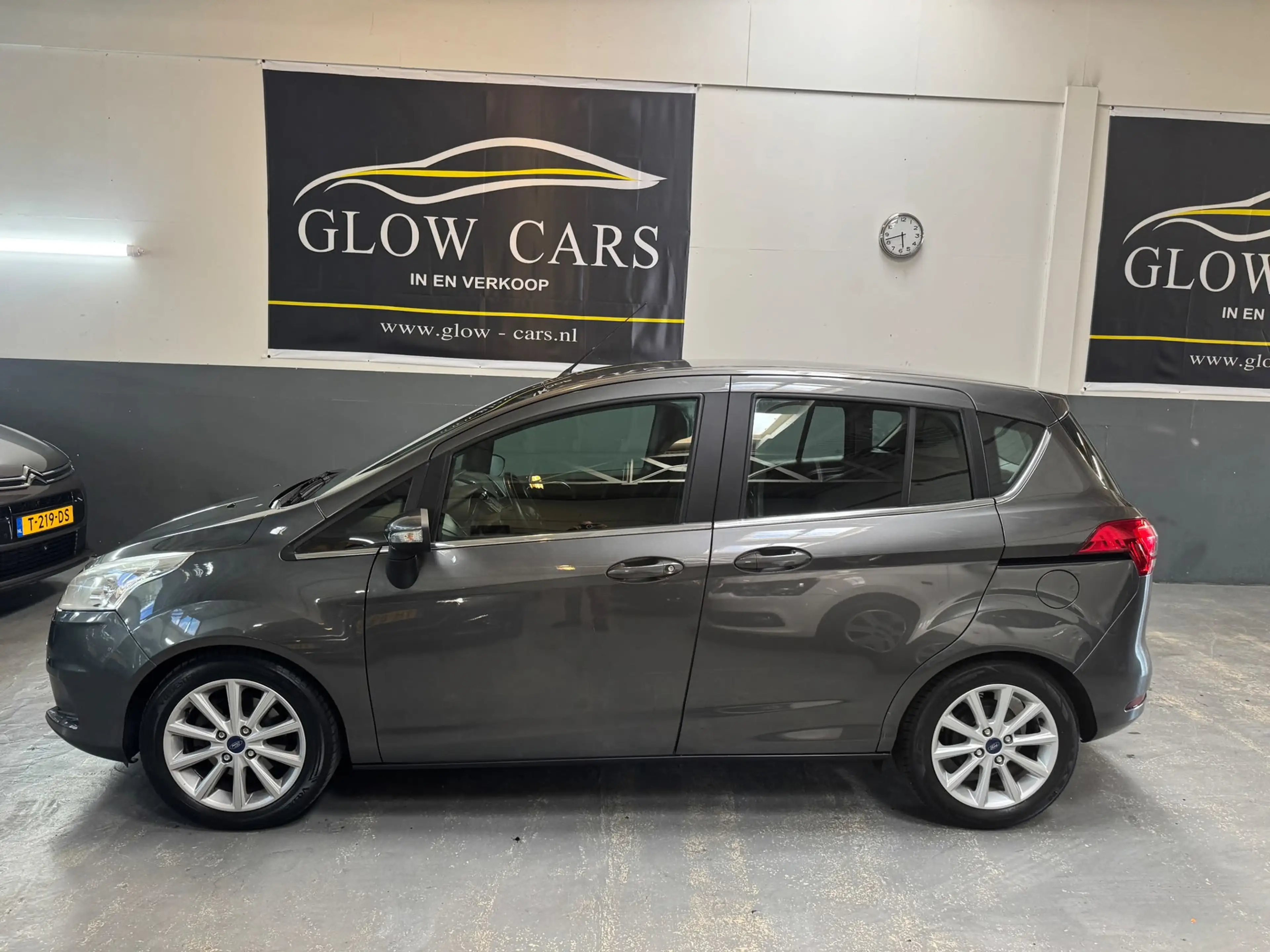 Ford B-Max 1.0 EcoBoost Titanium — photo 8