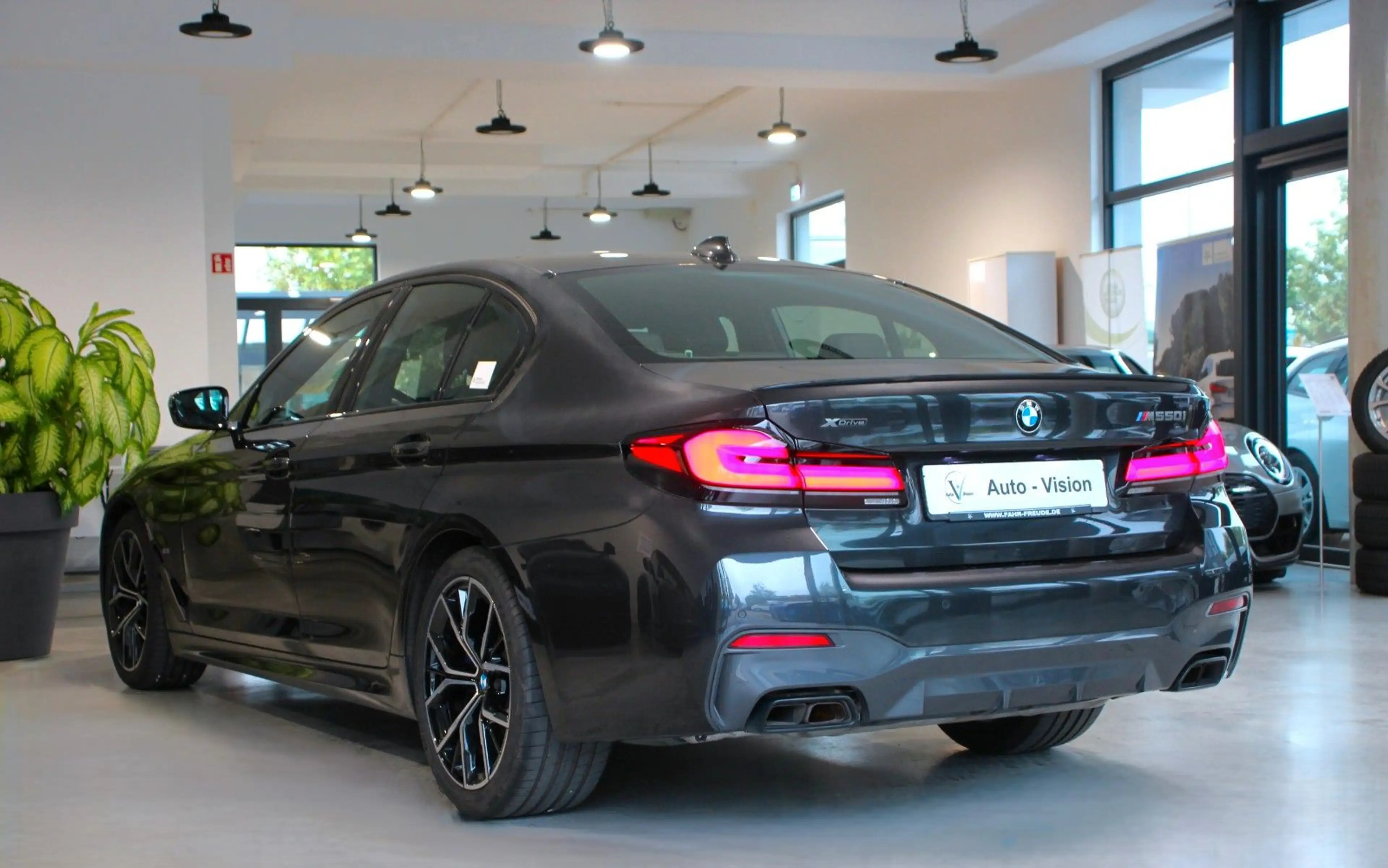 BMW 550 i xDrive (G30) M Shadow Line *ALED*H&K Sound — photo 7