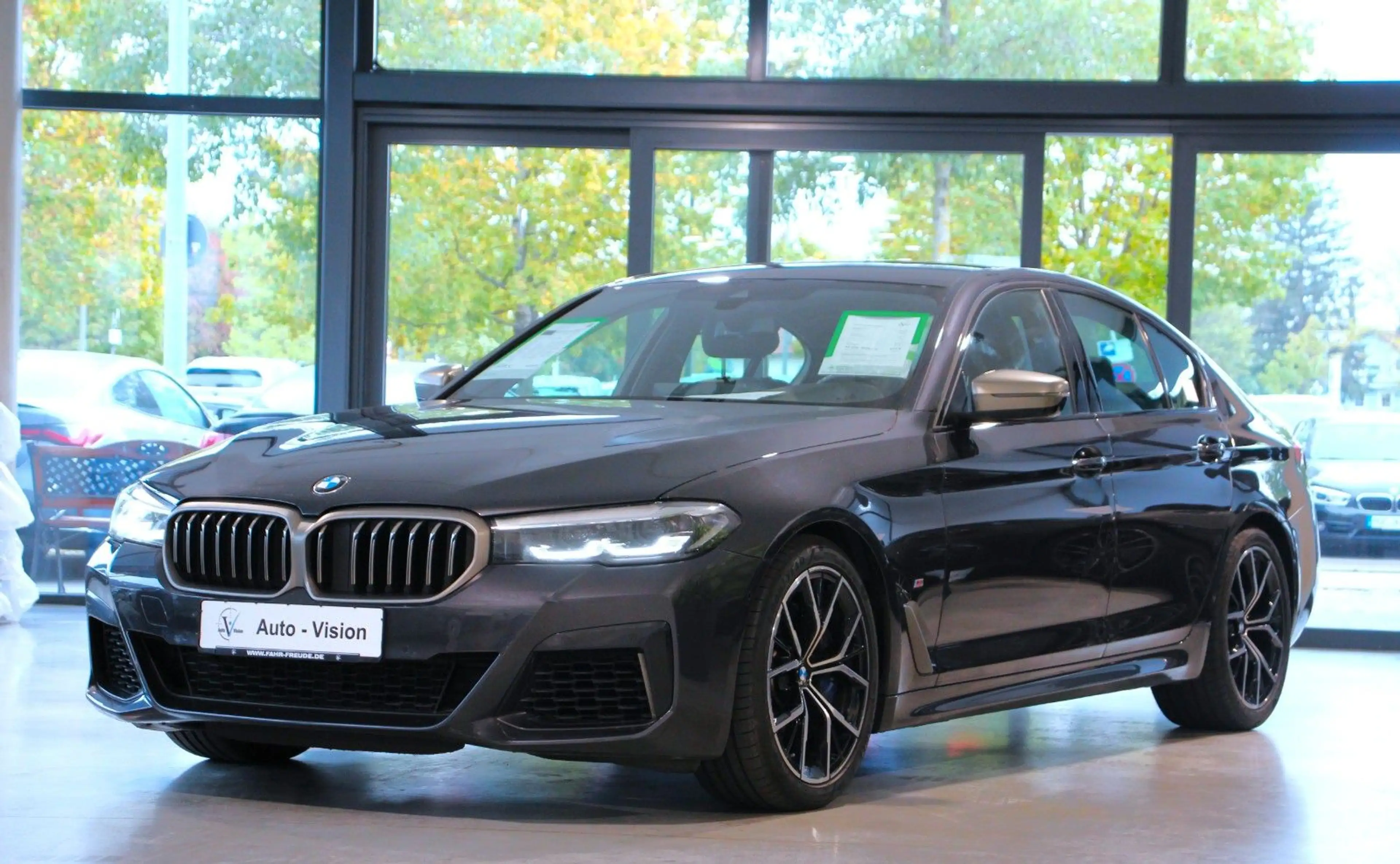 BMW 550 i xDrive (G30) M Shadow Line *ALED*H&K Sound — photo 3