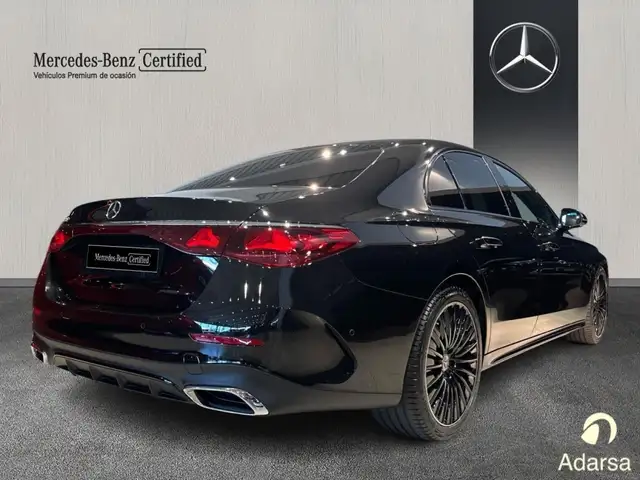Mercedes-Benz E-Class view 2