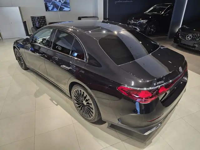 Mercedes-Benz E-Class view 15
