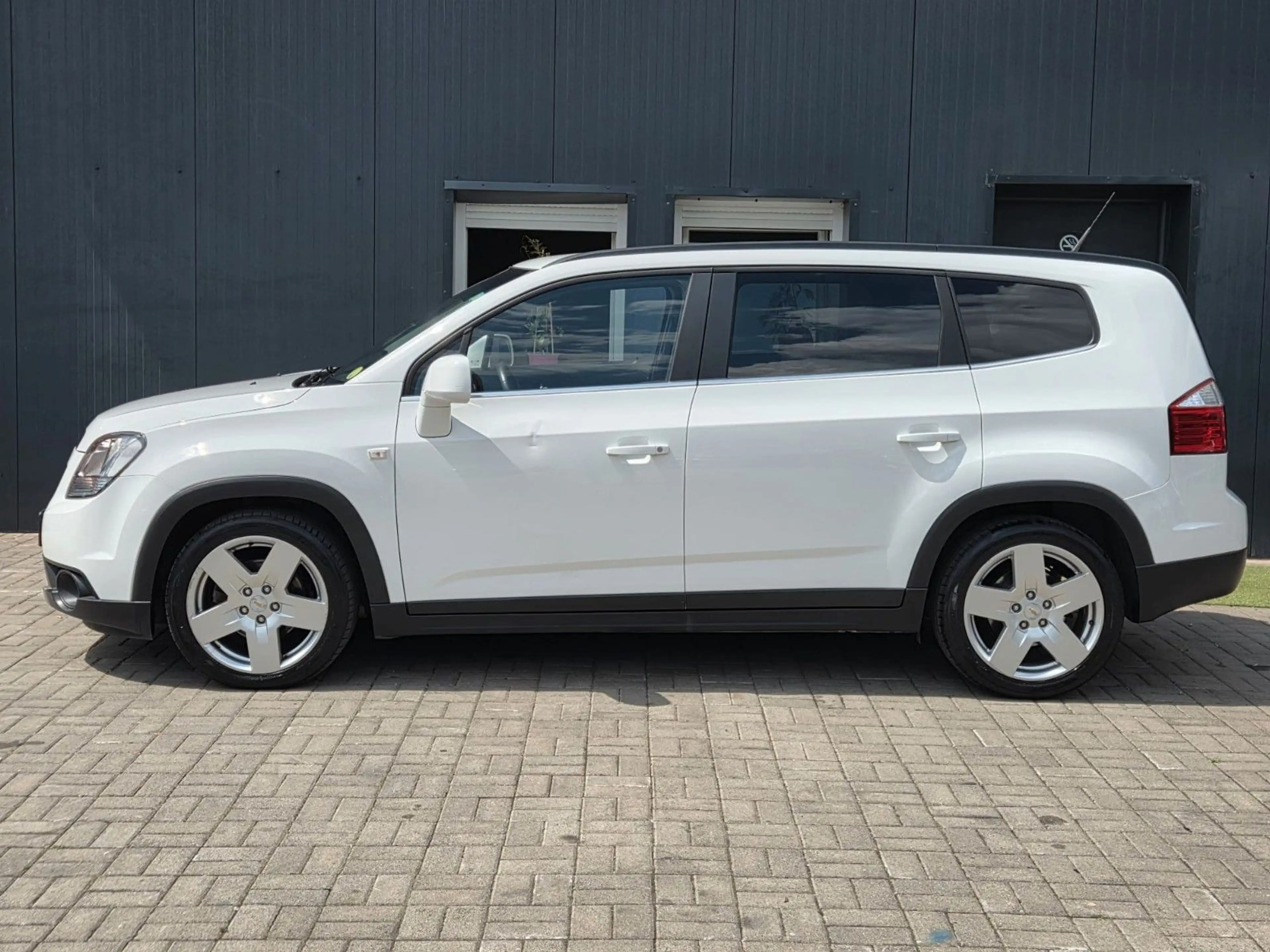 Chevrolet Orlando LTZ 2.0 LDT/TEMPOM/KLIMAATM/NAVI/AUTOMAT — photo 5