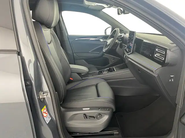 Volkswagen Tiguan view 10