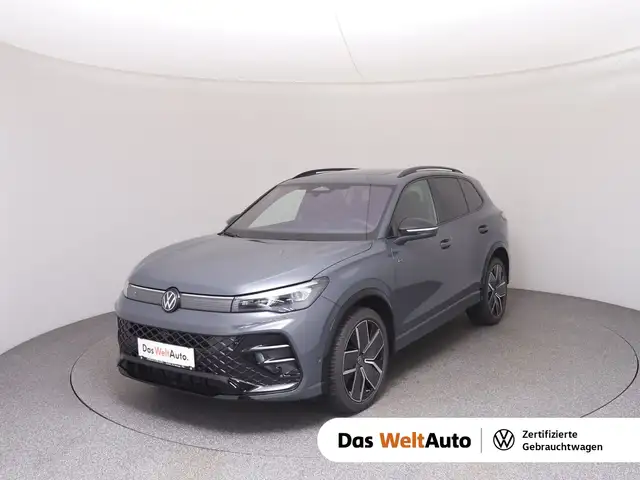 Volkswagen Tiguan main image