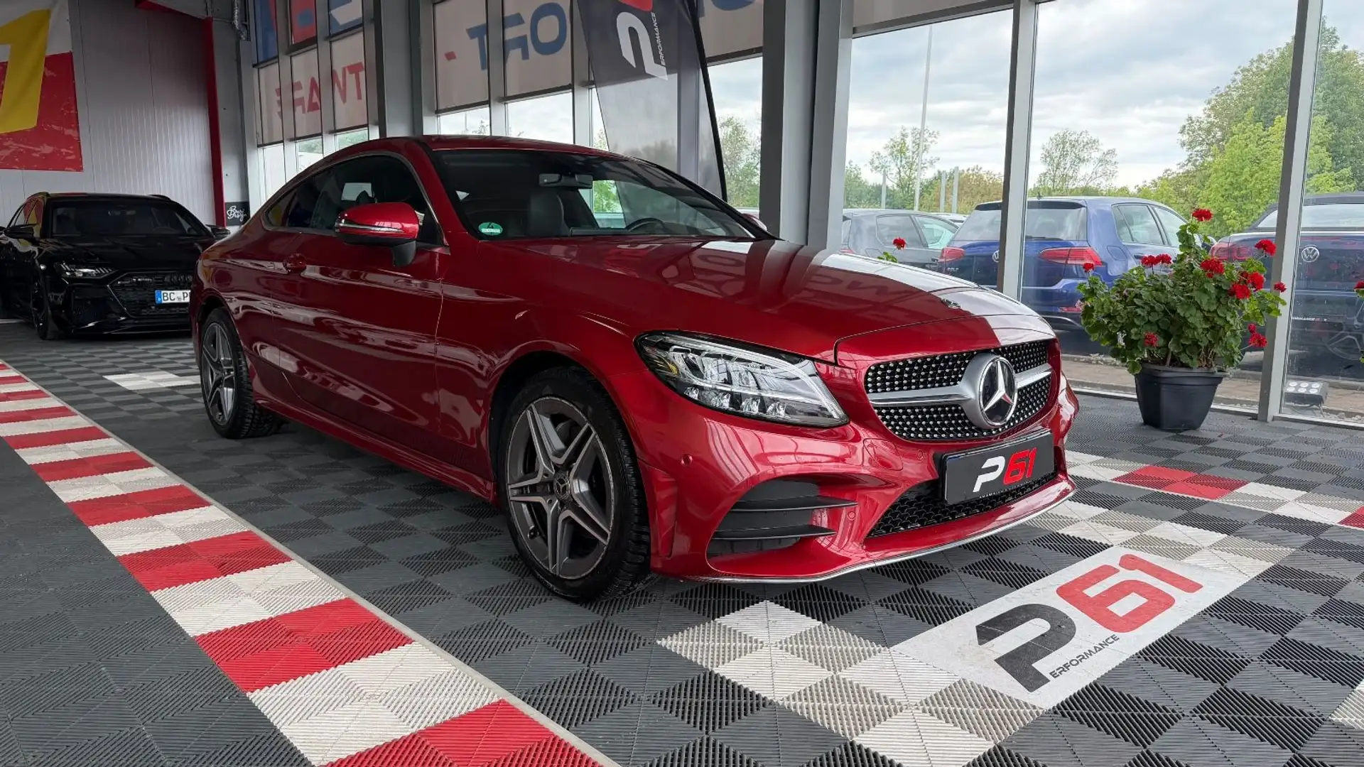 Mercedes-Benz C 180 Coupe / Kamera/ AMG Paket/ Rojo - 1