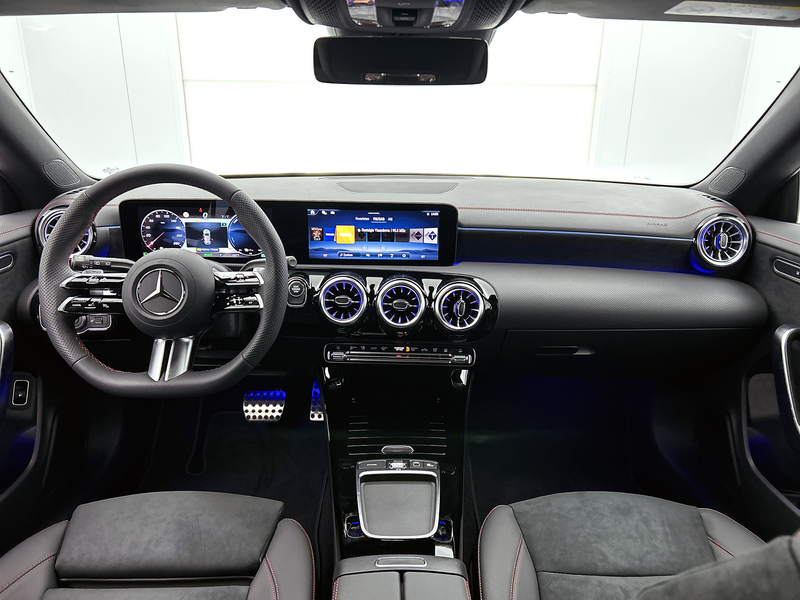 Mercedes-Benz CLA 250 Shooting Brake e Business Solution | Trekhaak | Ni — photo 4