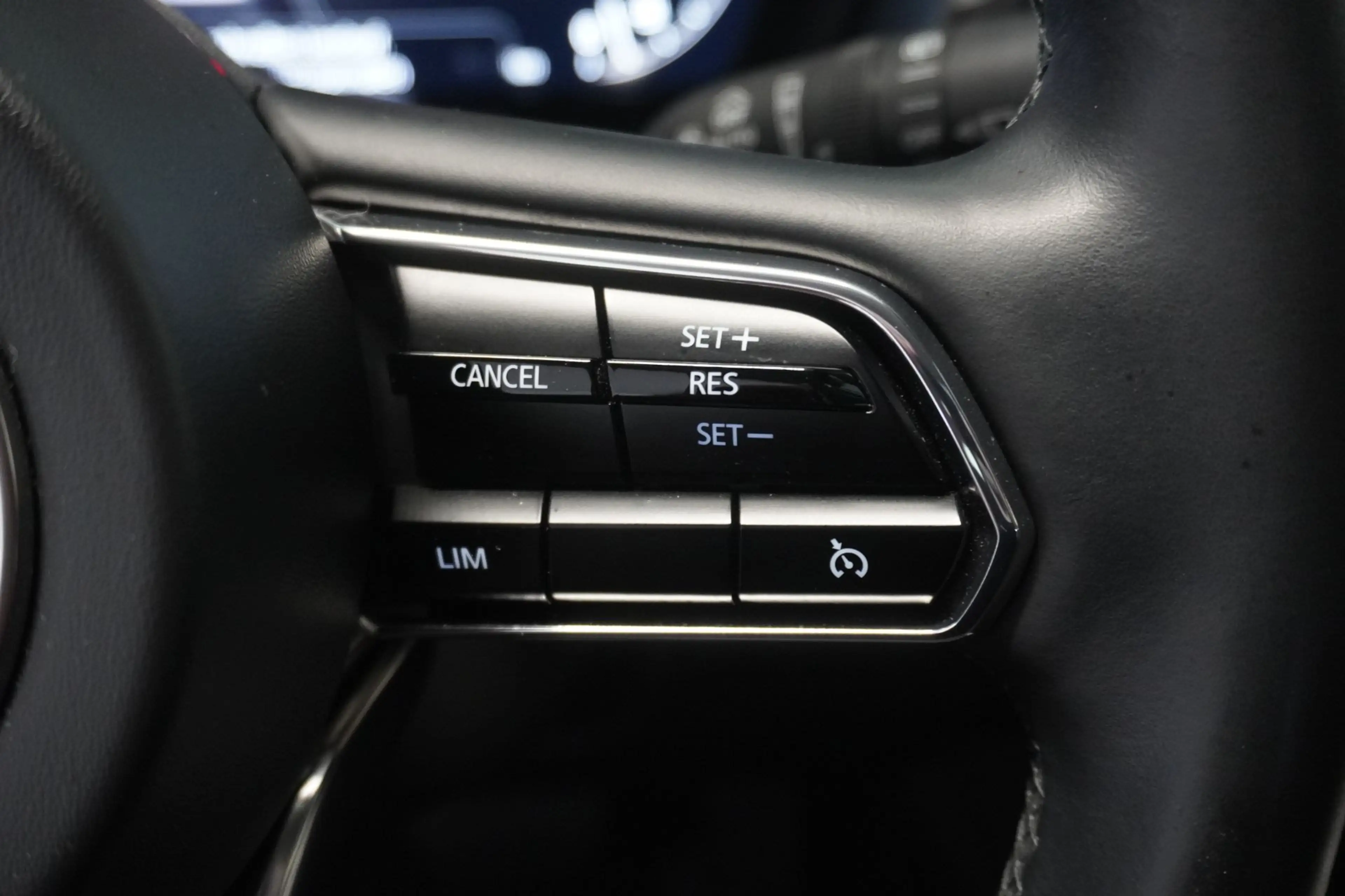 Mazda CX-60 3.3L e-Skyactiv Exclusive Line Aut./MY25 — photo 13
