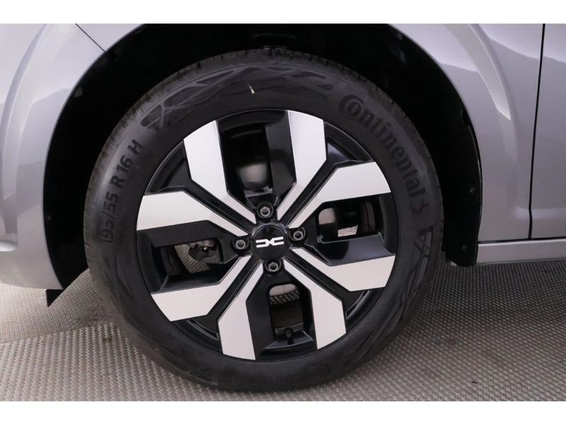 Dacia Sandero III 1.0TCe Aut.90 Expression+LED+CARPLAY — photo 14