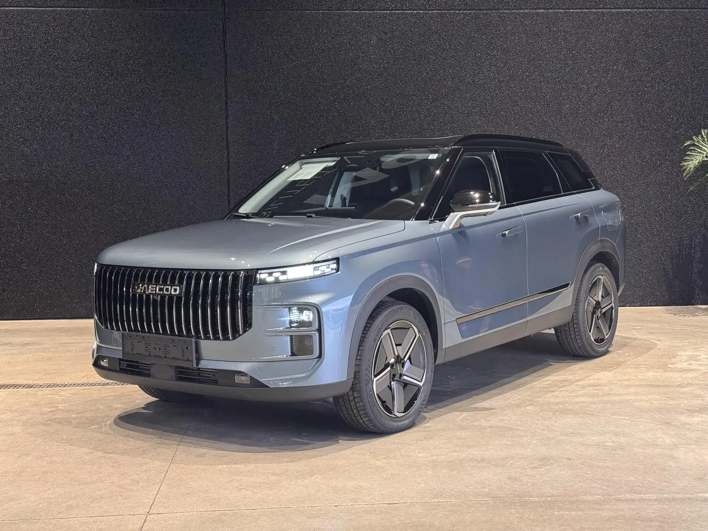 Jaecoo J7 PREMIUM 1.6T-GDI 7DCT LEDER - PANO DAK - FULL LED Grijs - 1