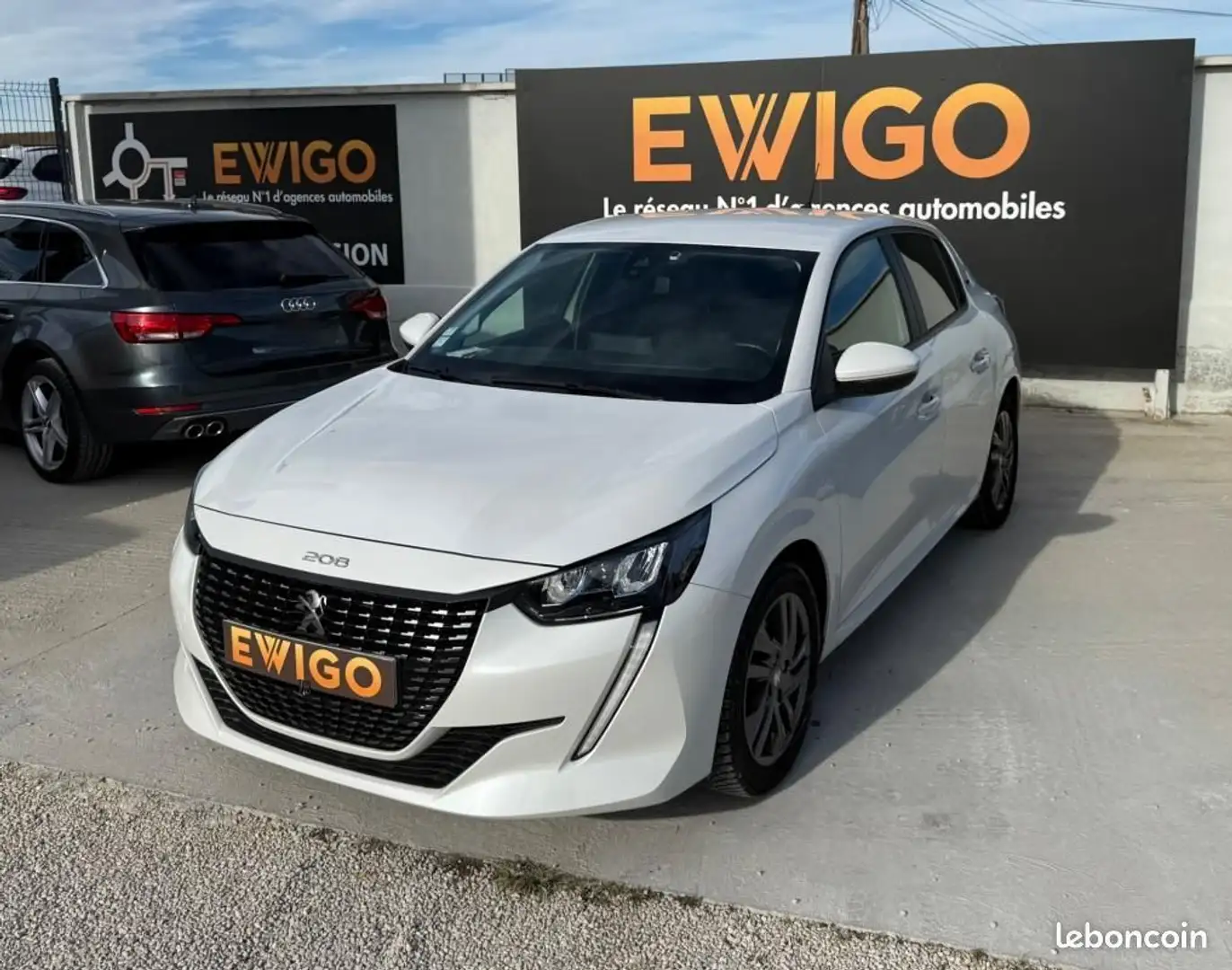 Peugeot 208 1.5 BLUEHDI 100 ch STYLE BLANC NACRE Blanc - 1