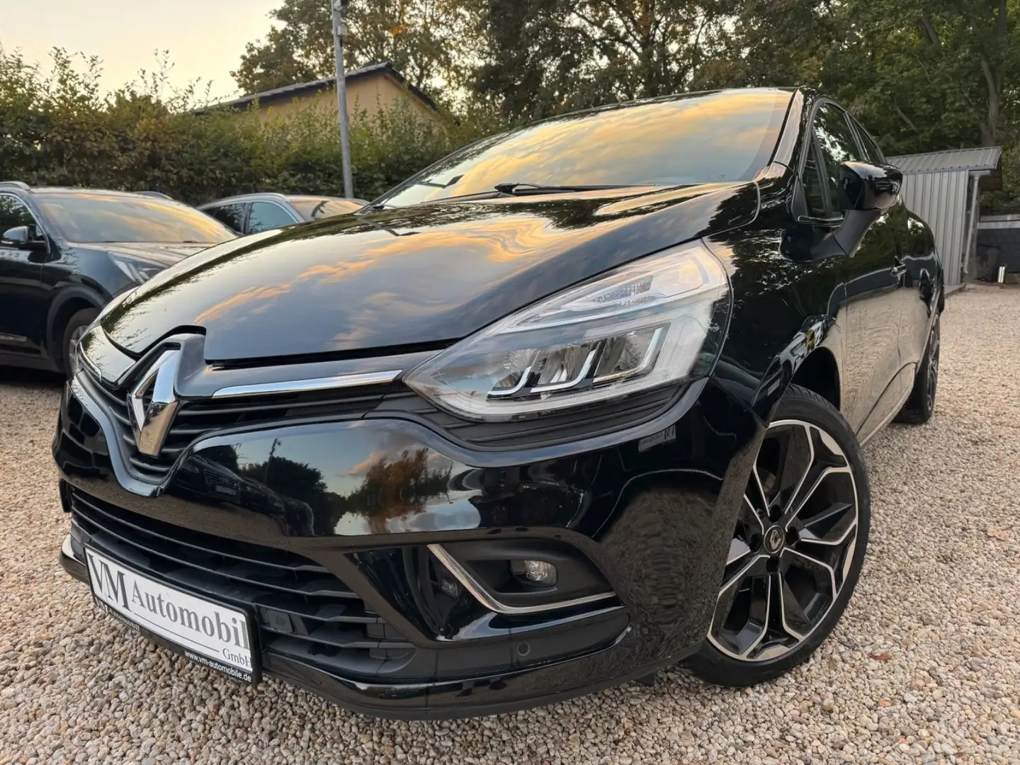 Renault Clio TCe 90 Intens SitzHz.*Kamera*Navi*Tempo*Kli Noir - 1