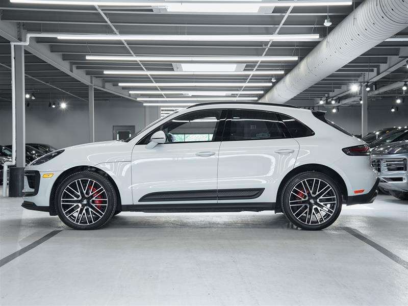2023 Porsche Macan S alt 2