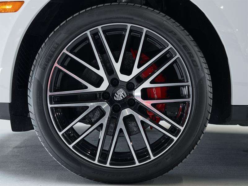 2023 Porsche Macan S thumb 7